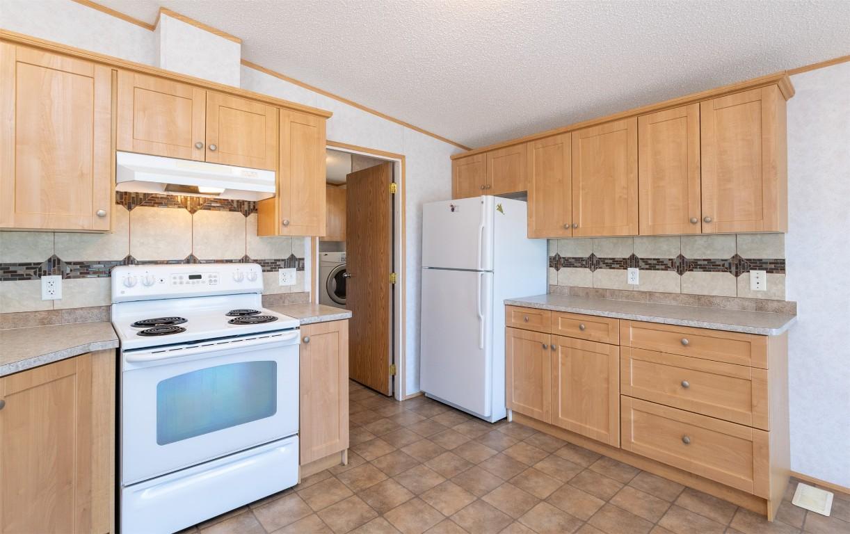 42-1885 Tappen Notch Hill Road, Tappen, BC