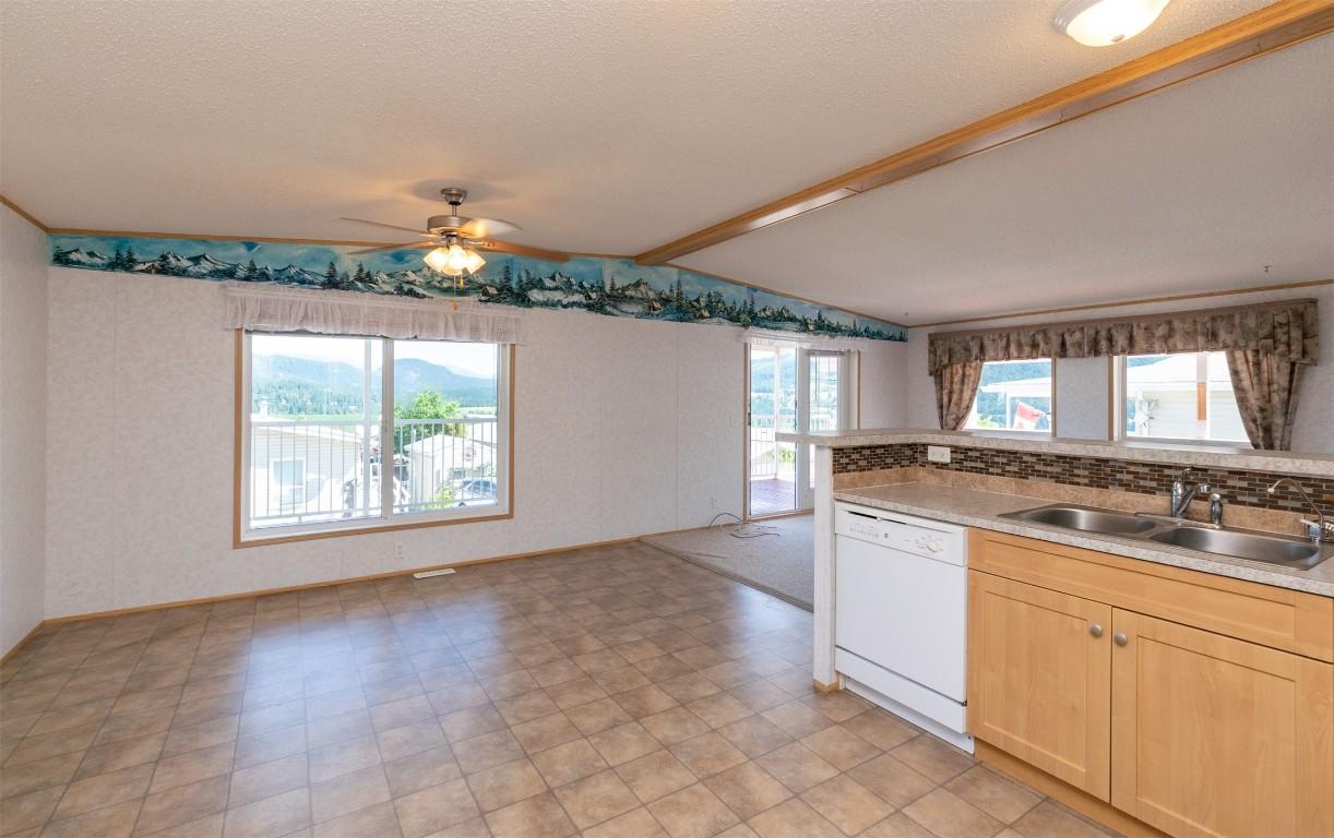 42-1885 Tappen Notch Hill Road, Tappen, BC