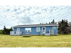 59 Rue Jean-Louis Petit-Shippagan, NB E8T 3A3