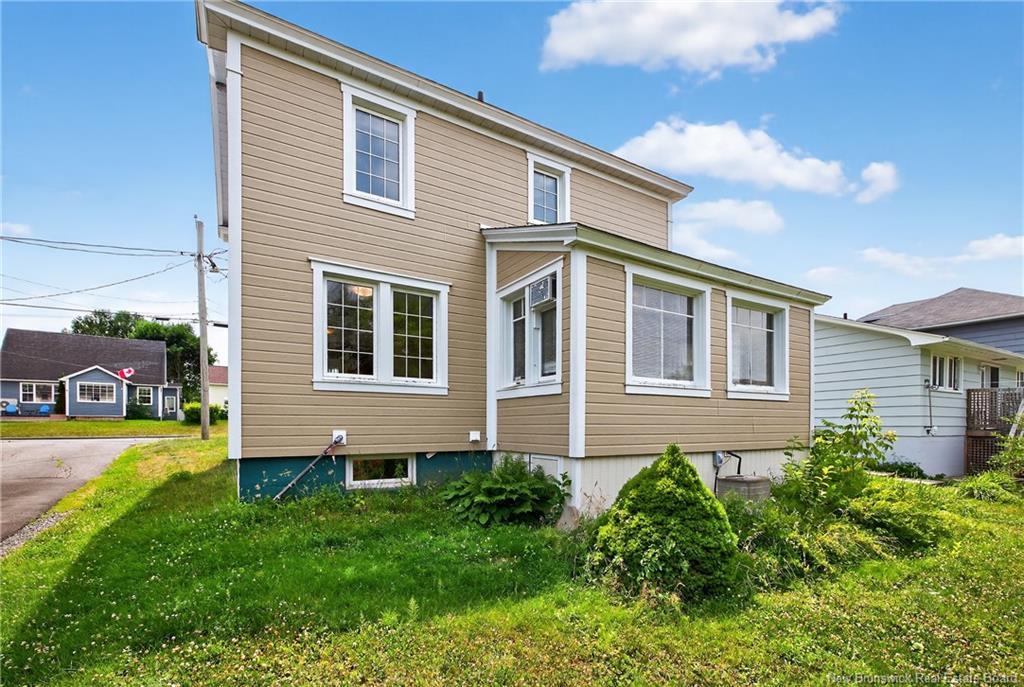 243 York St, Bathurst, NB