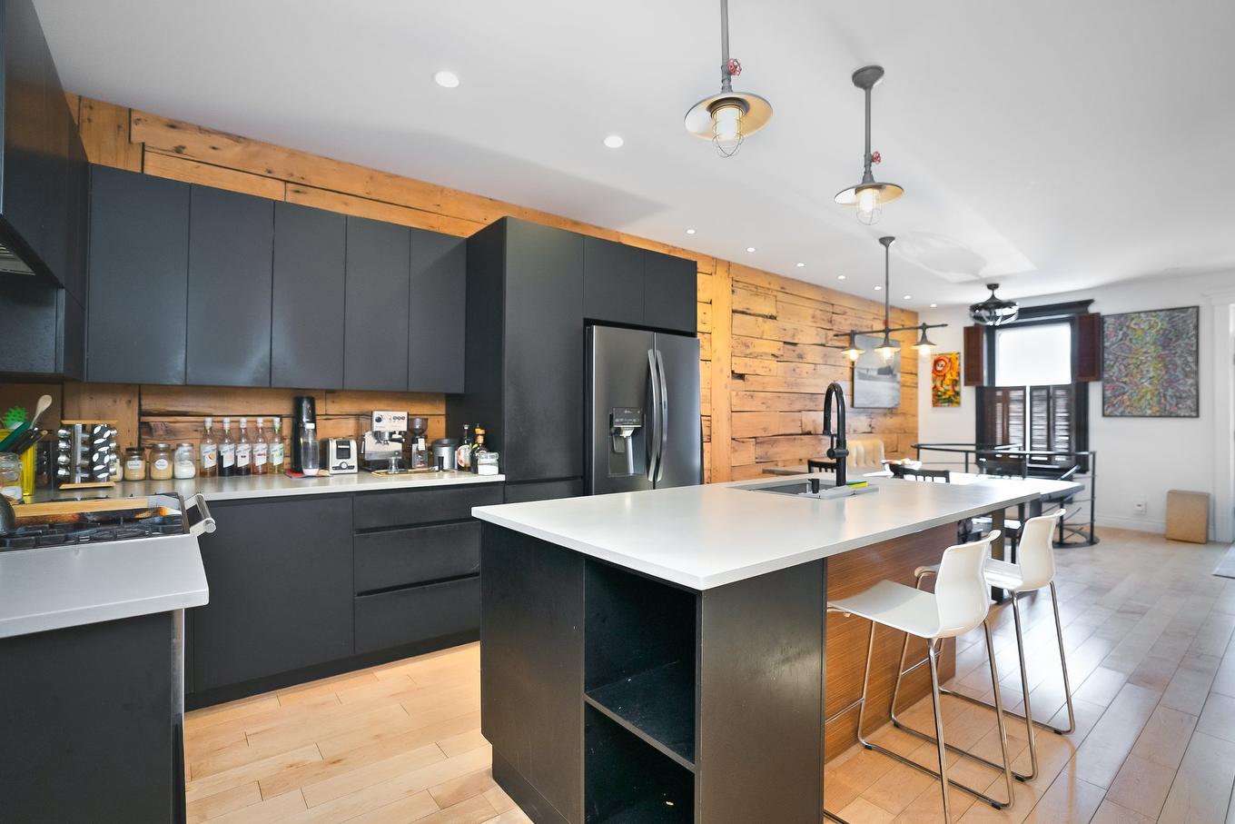 Cuisine - 5283 - 5287 Rue Berri, Montréal (Le Plateau-Mont-Royal), QC