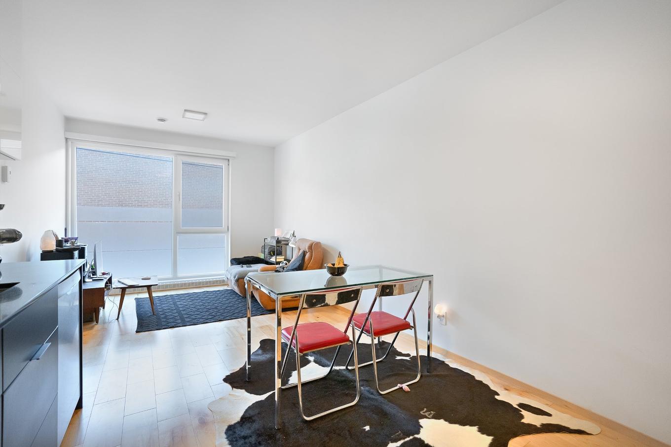 Salle à manger - 5283 - 5287 Rue Berri, Montréal (Le Plateau-Mont-Royal), QC