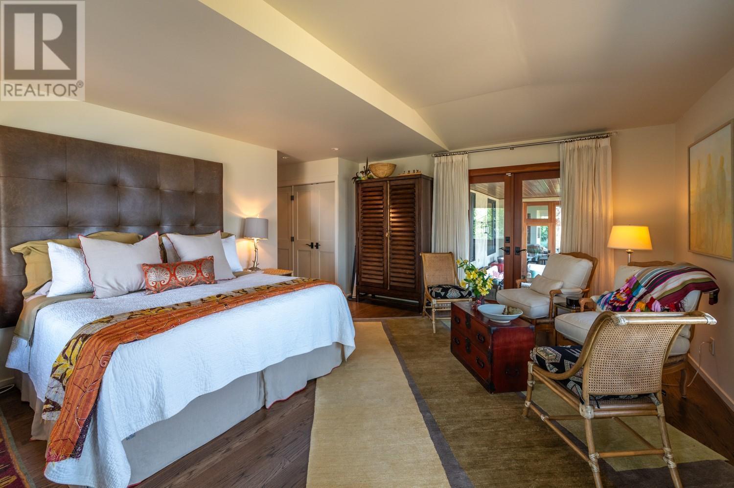 6301 North Naramata Road, Naramata, BC - Indoor Photo Showing Bedroom