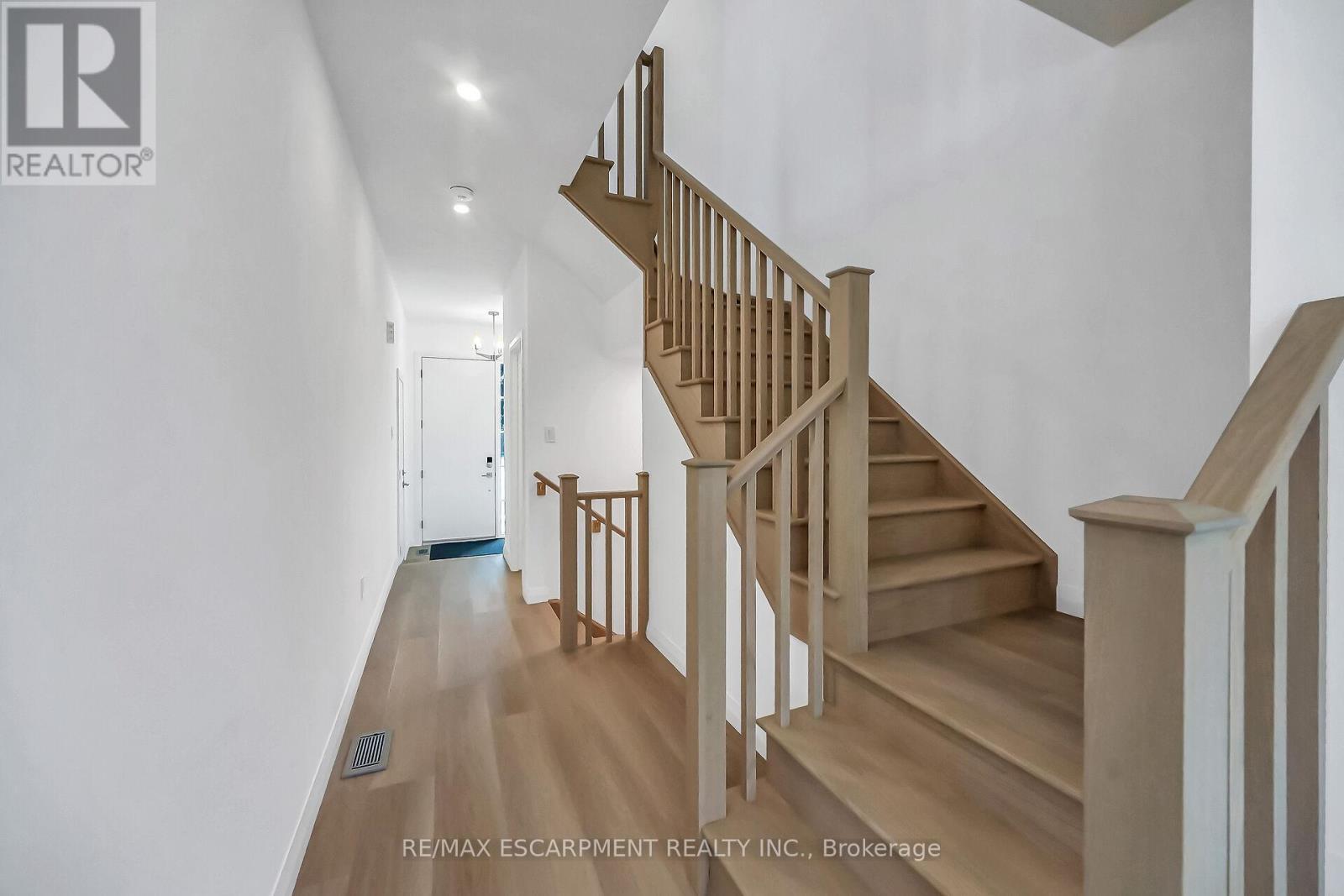 385 Limeridge Road E, Hamilton, ON - Indoor Photo Showing Other Room