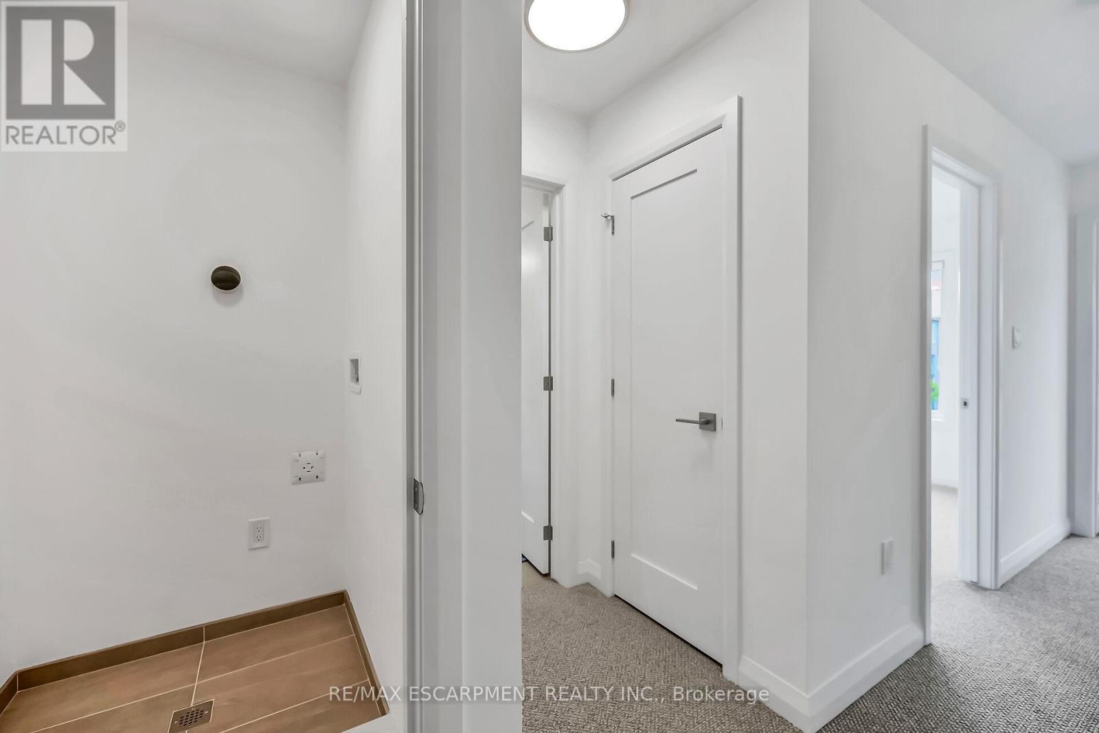 385 Limeridge Road E, Hamilton, ON - Indoor Photo Showing Other Room