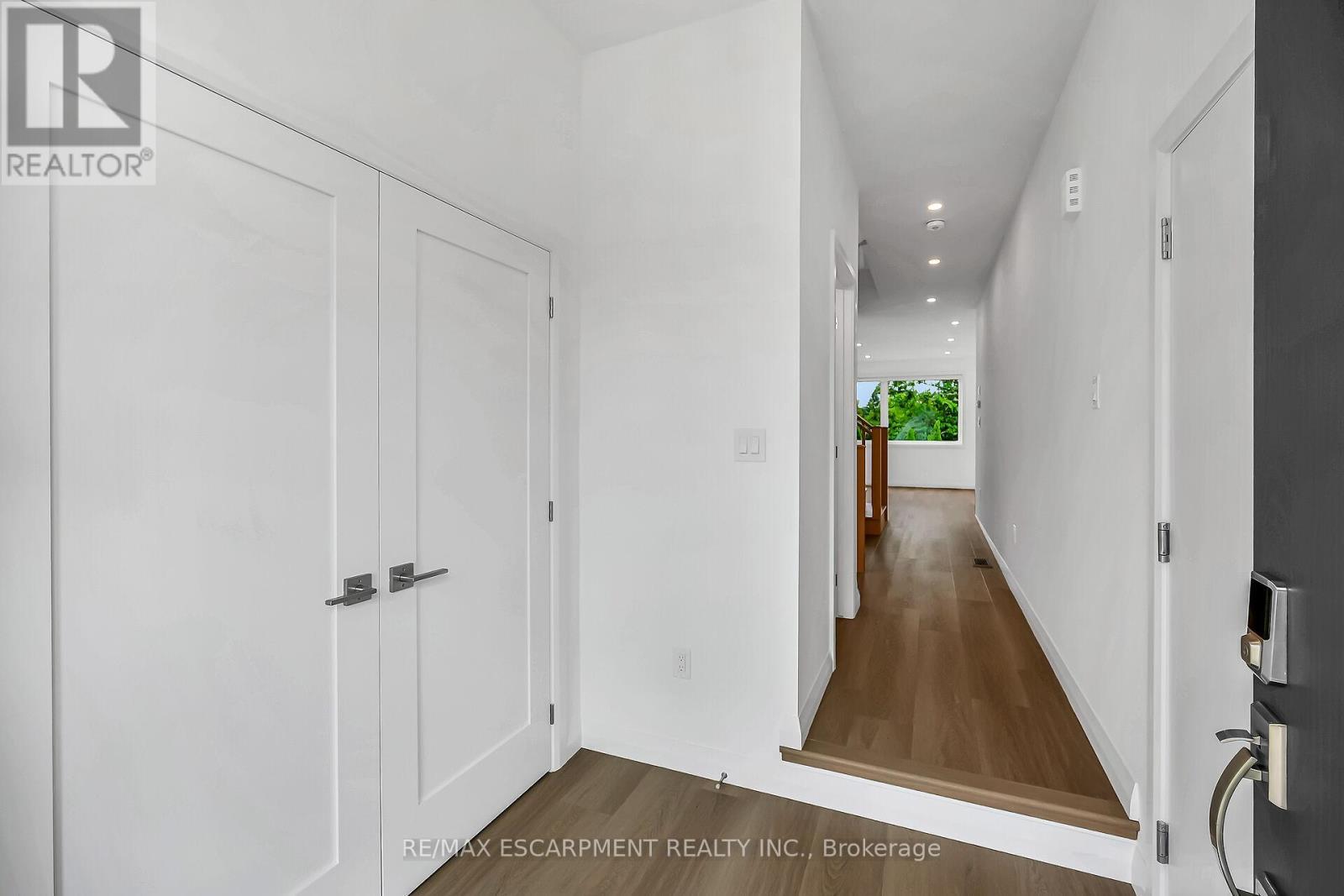 385 Limeridge Road E, Hamilton, ON - Indoor Photo Showing Other Room