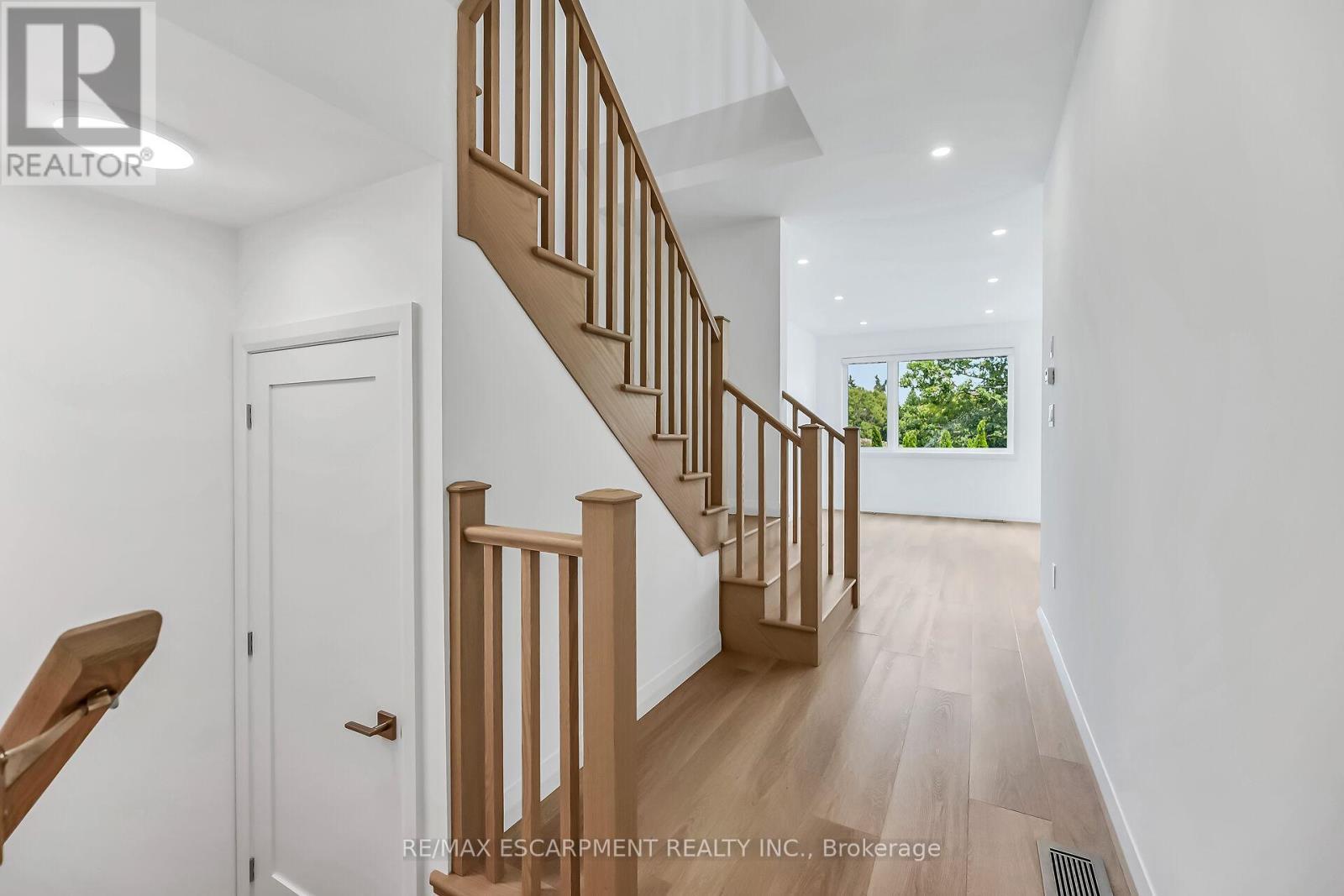 385 Limeridge Road E, Hamilton, ON - Indoor Photo Showing Other Room