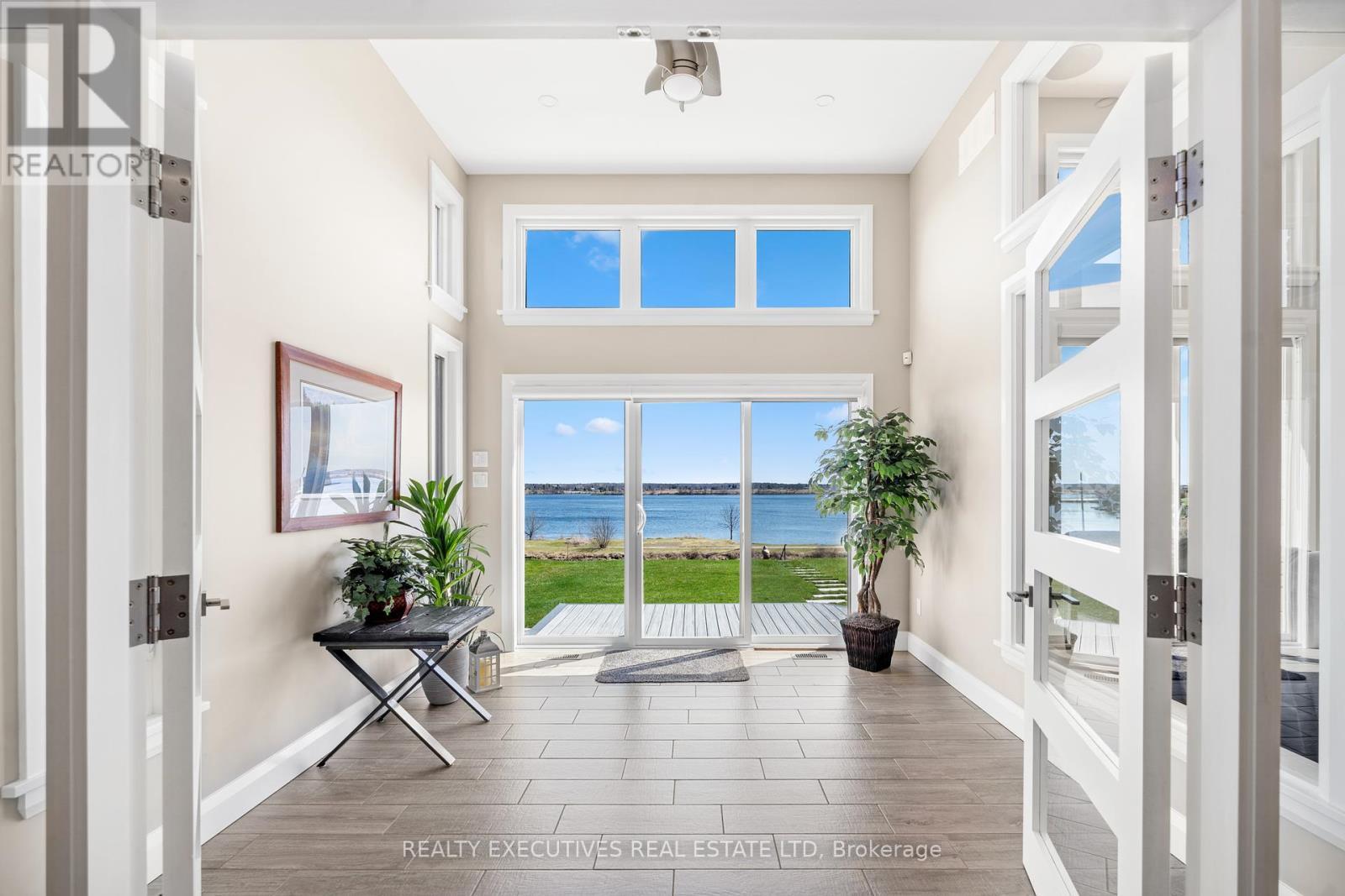 13 Flett Street, Edwardsburgh/Cardinal, ON - Indoor Photo Showing Other Room
