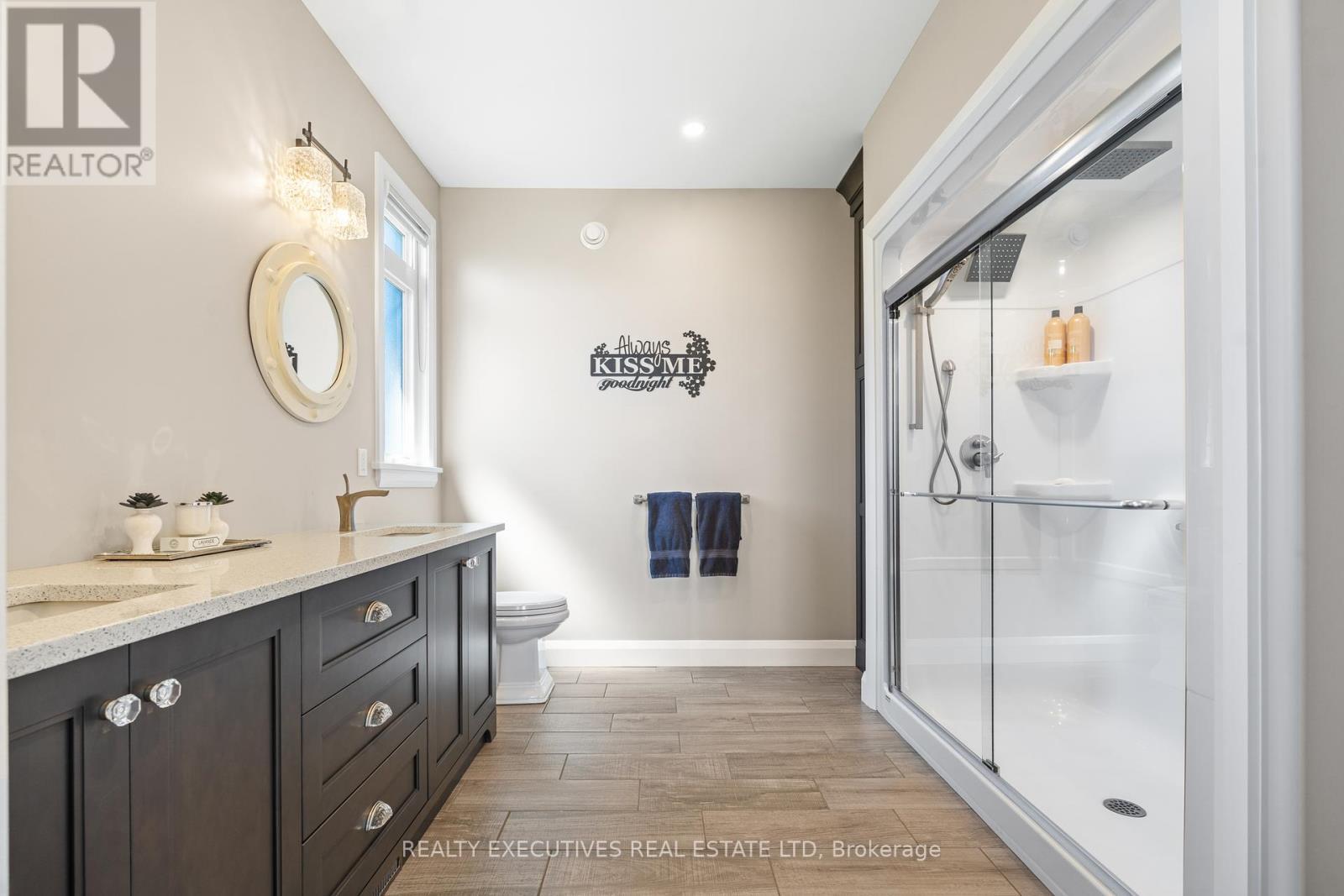 13 Flett Street, Edwardsburgh/Cardinal, ON - Indoor Photo Showing Bathroom