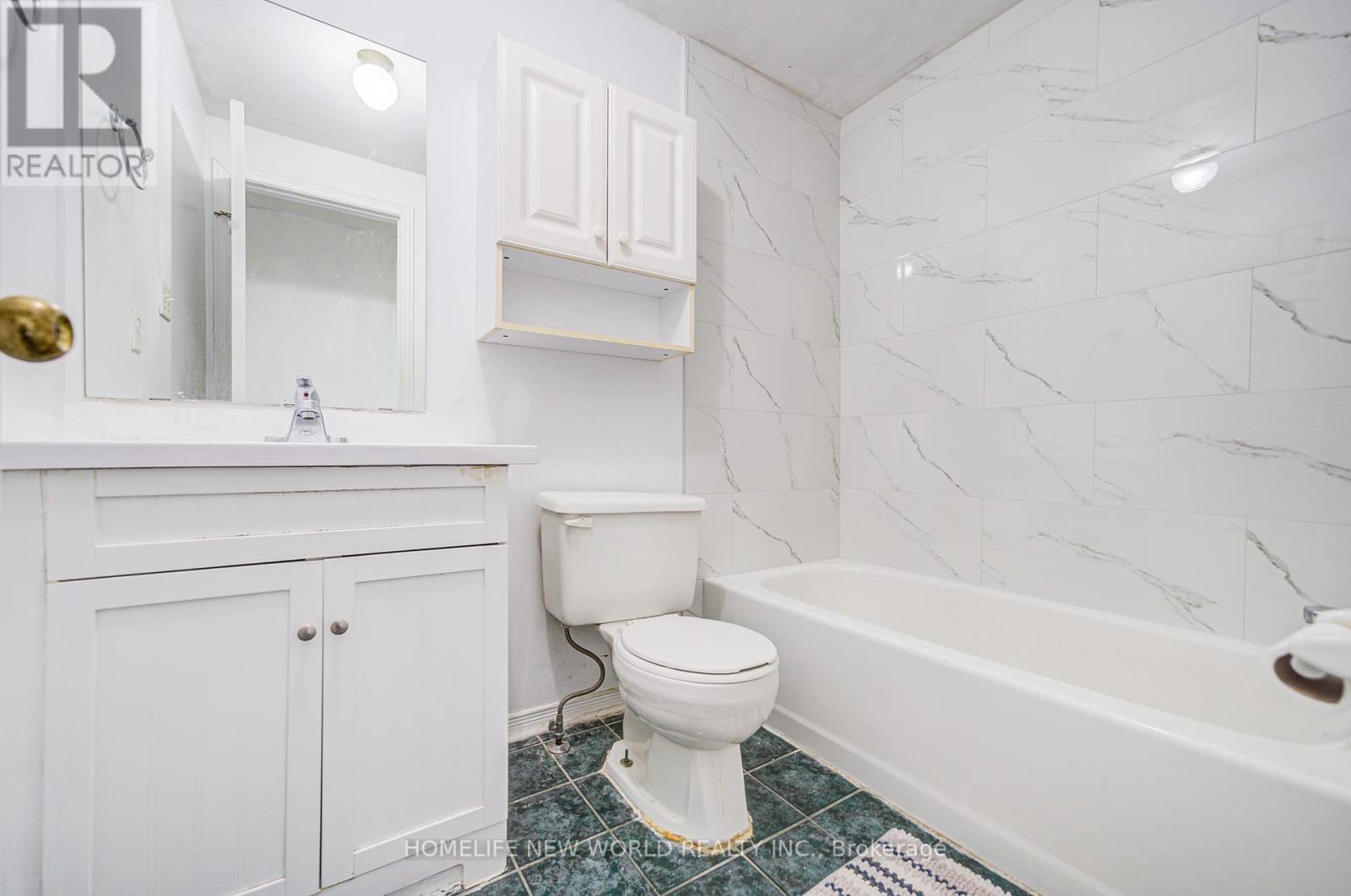 23 - 3895 Doug Leavens Boulevard, Mississauga, ON - Indoor Photo Showing Bathroom