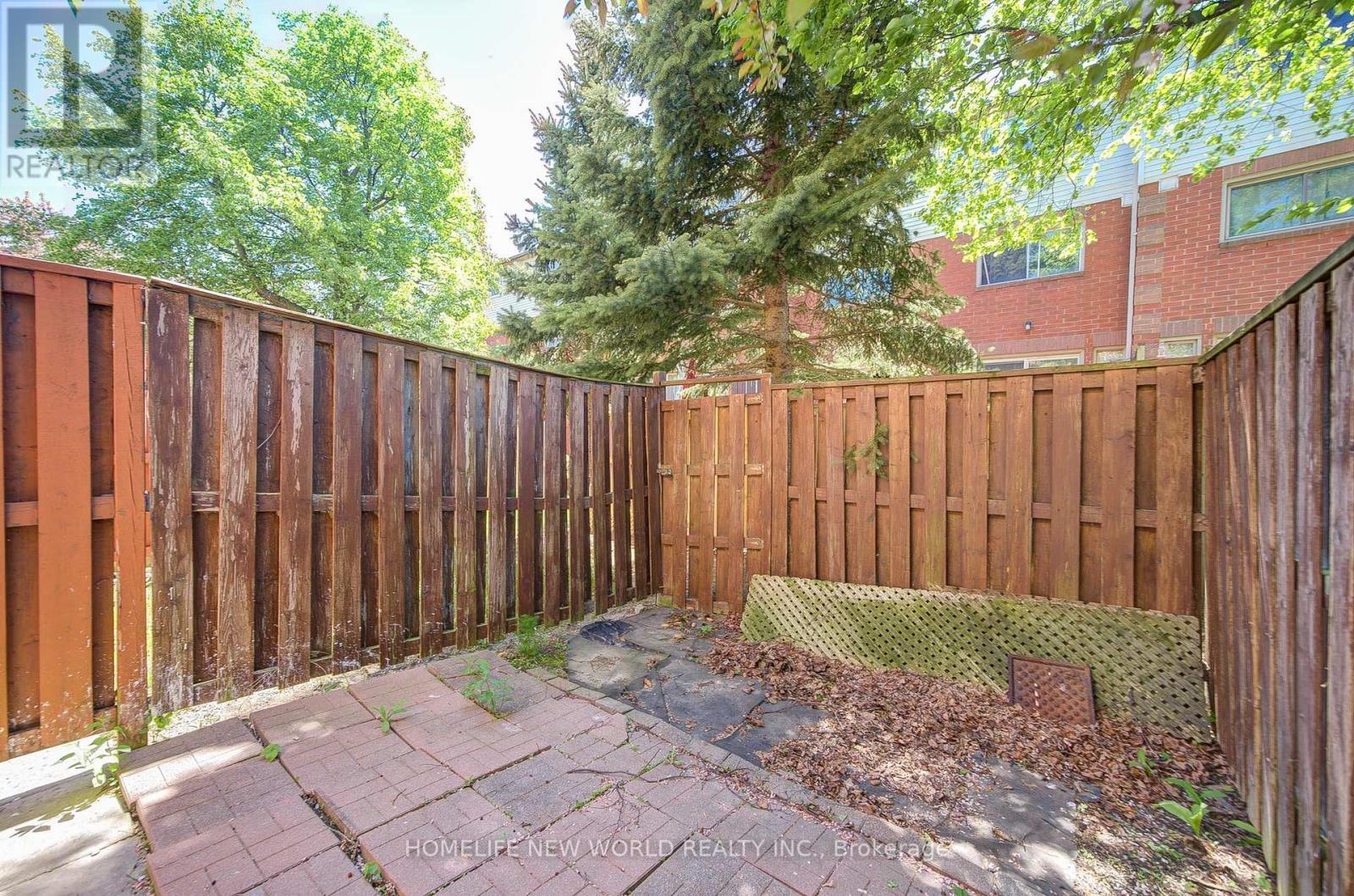 23 - 3895 Doug Leavens Boulevard, Mississauga, ON - Outdoor