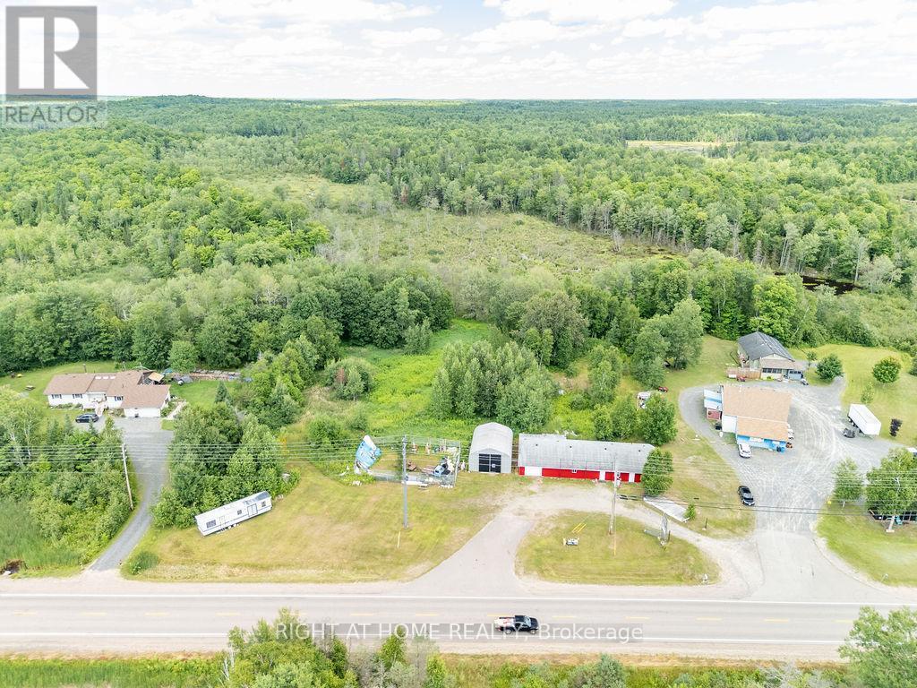 12541 Highway 41, Addington Highlands, ON
