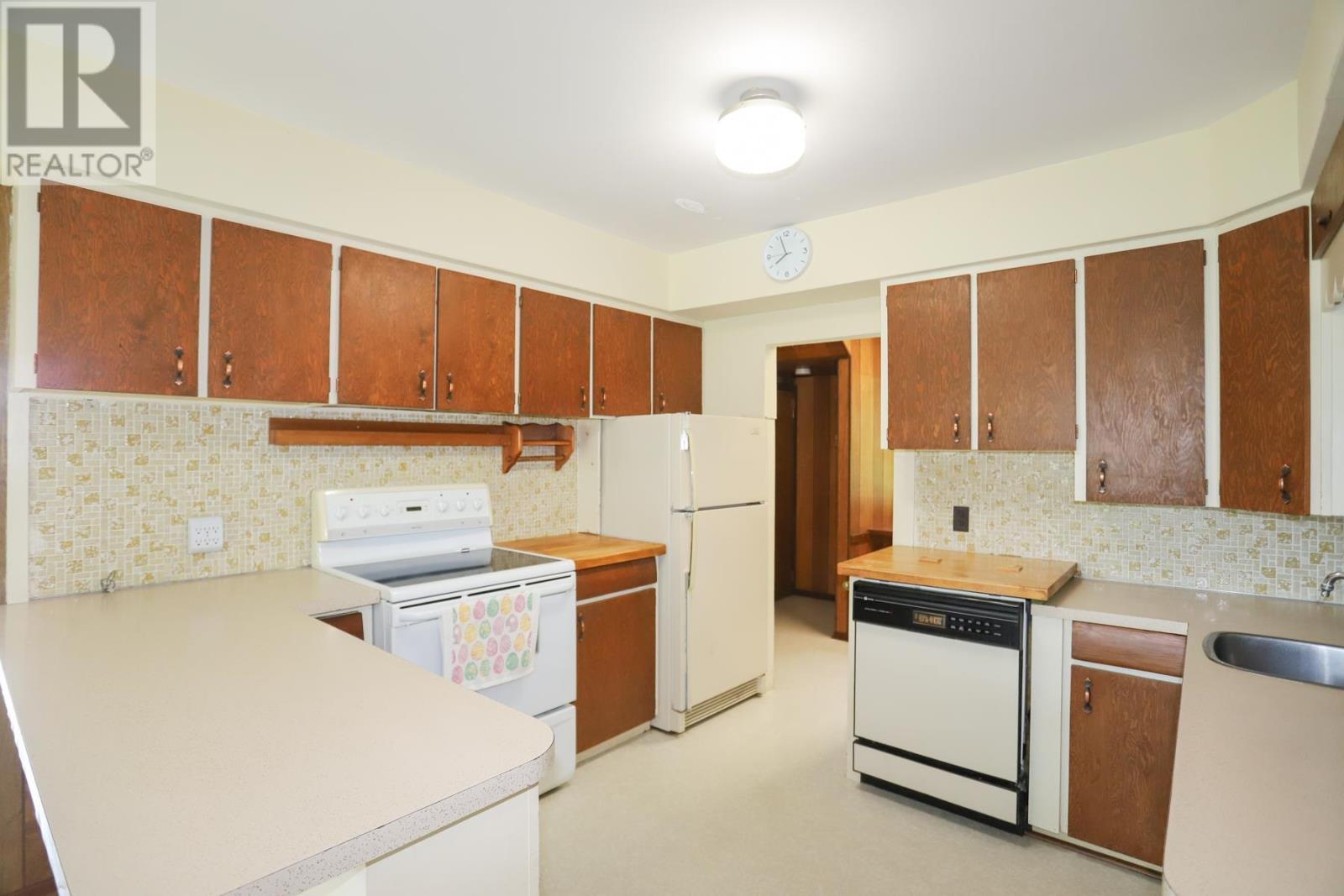 2704 A Line Rd, Richards Landing, ON