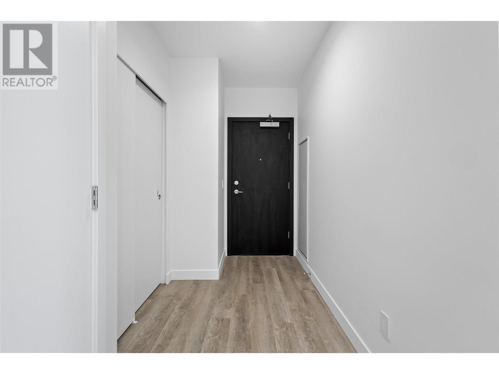 238 Leon Avenue Unit# 2207, Kelowna, BC - Indoor Photo Showing Other Room