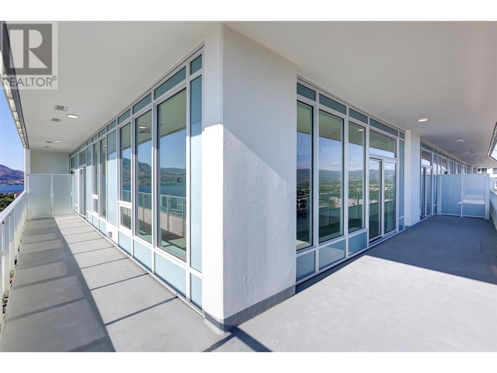 238 Leon Avenue Unit# 2207, Kelowna, BC - Outdoor With Exterior