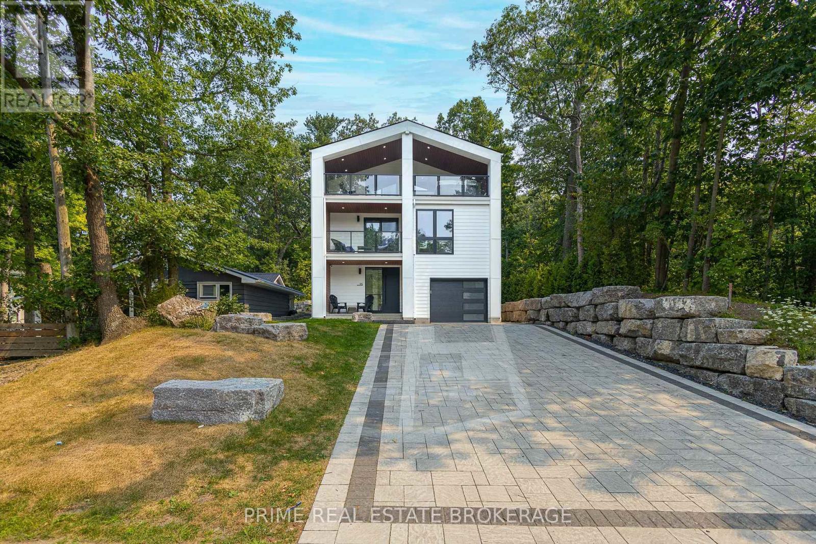 35 Walker Street, Lambton Shores (Grand Bend), ON - Outdoor