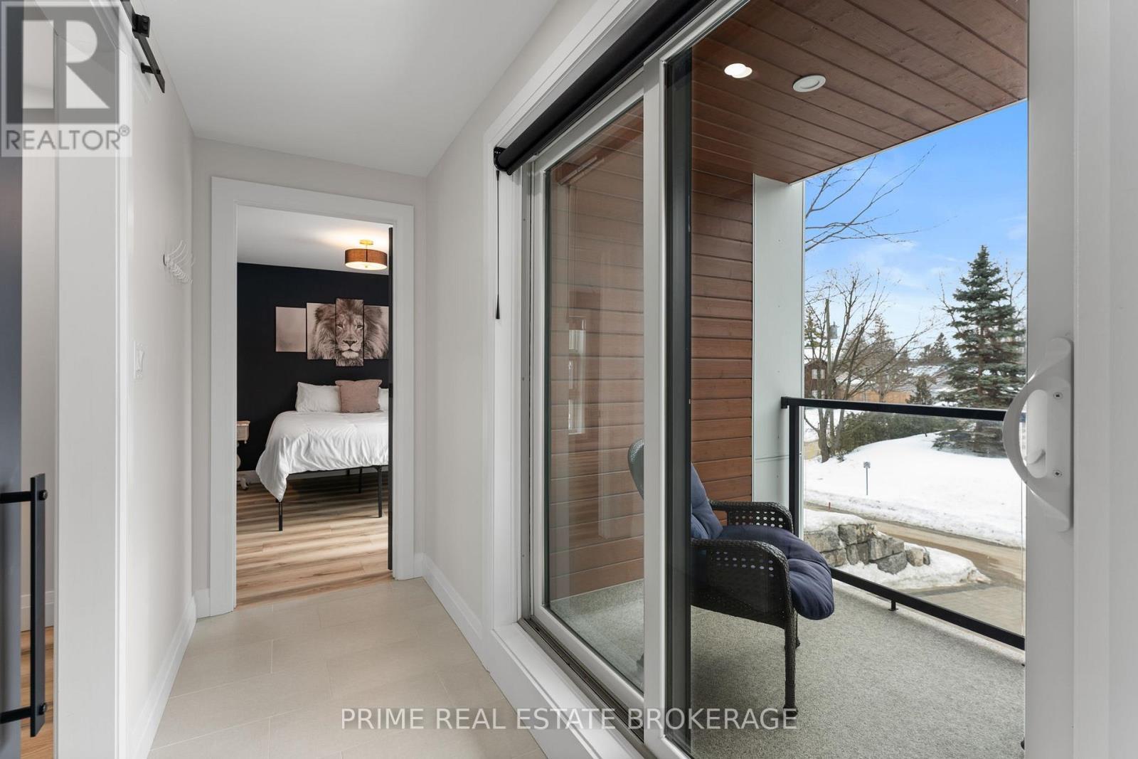 35 Walker Street, Lambton Shores (Grand Bend), ON - Outdoor With Exterior