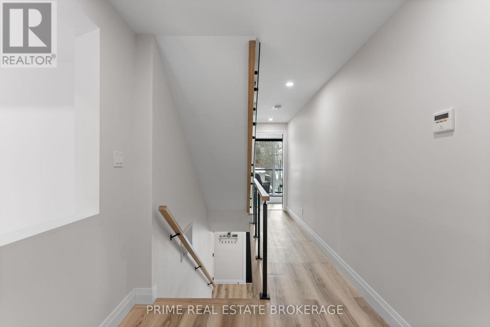 35 Walker Street, Lambton Shores (Grand Bend), ON - Indoor Photo Showing Other Room