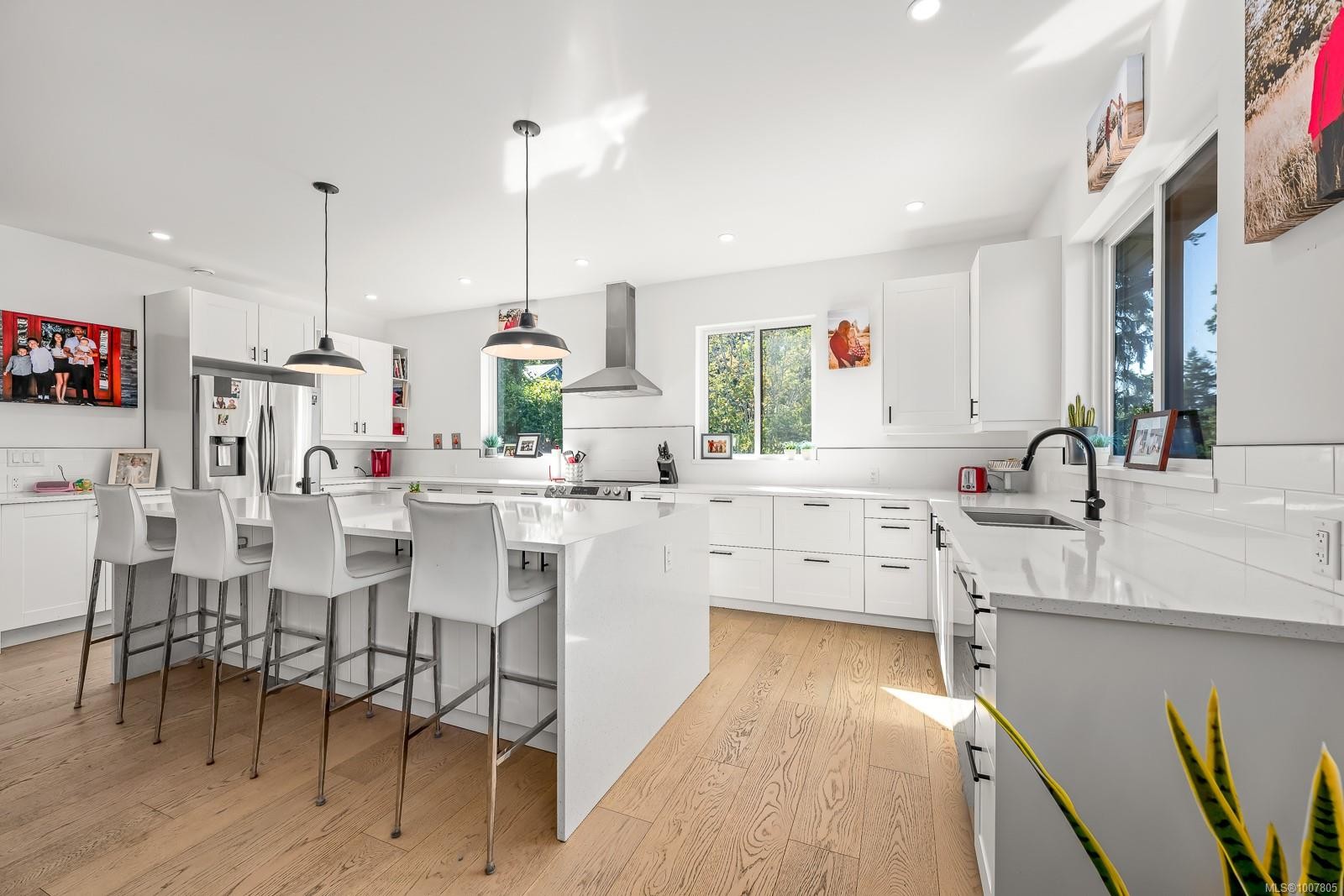 4698 Island Hwy, Courtenay, BC