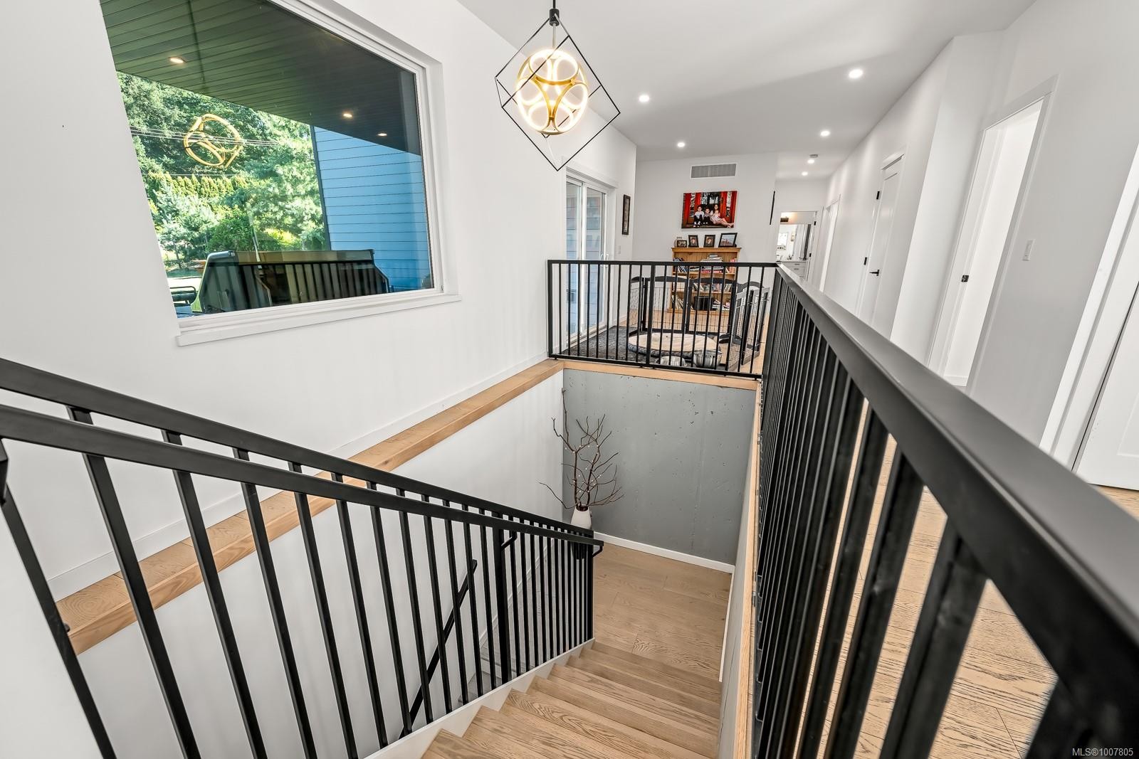 4698 Island Hwy, Courtenay, BC