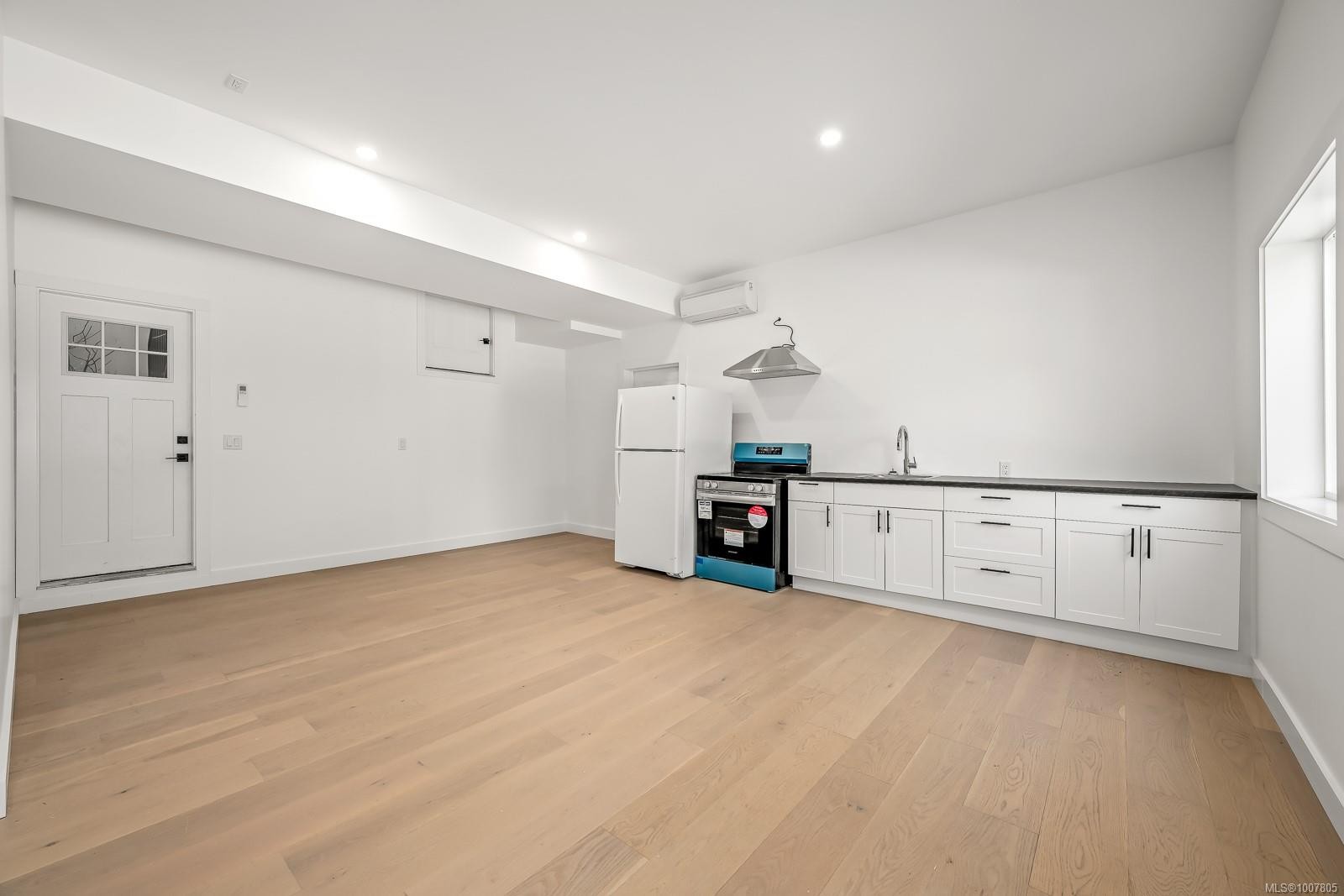 4698 Island Hwy, Courtenay, BC