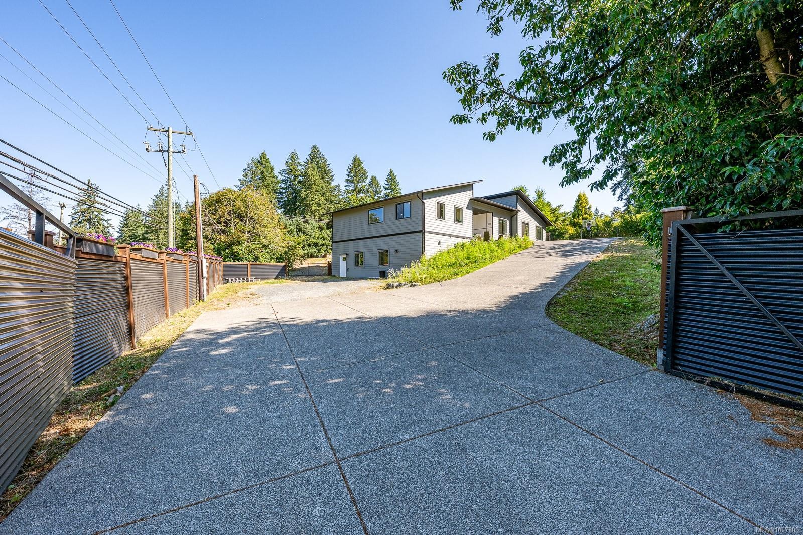 4698 Island Hwy, Courtenay, BC