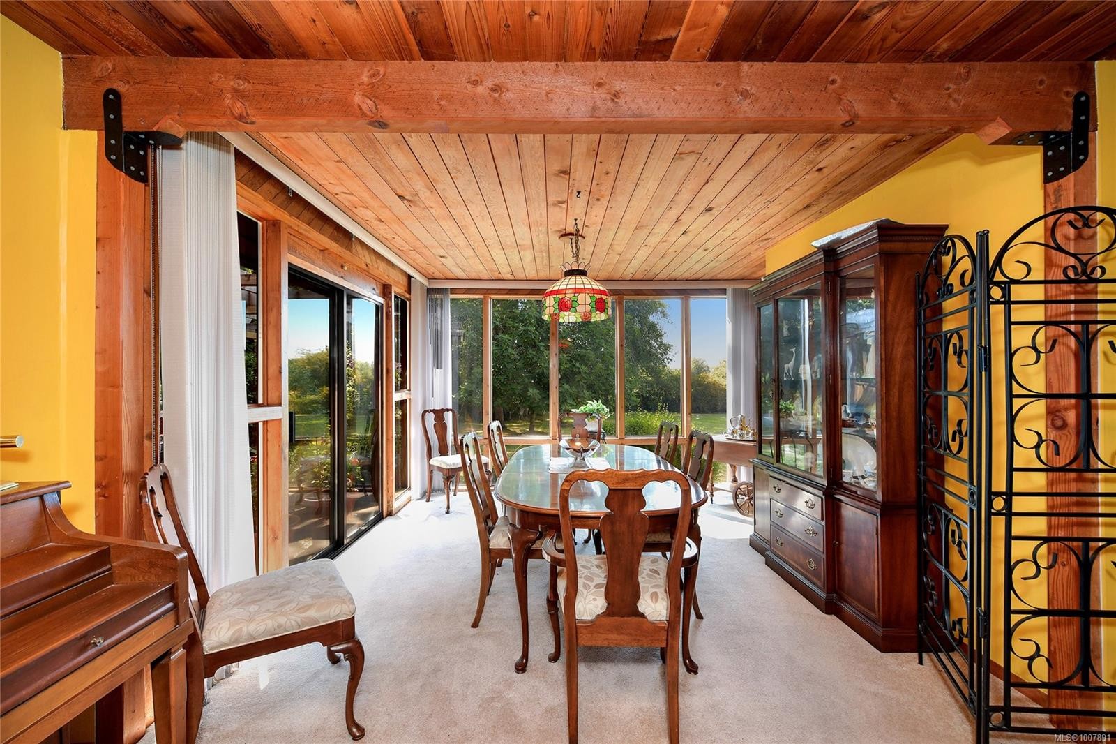 1695 Cultra Ave, Central Saanich, BC