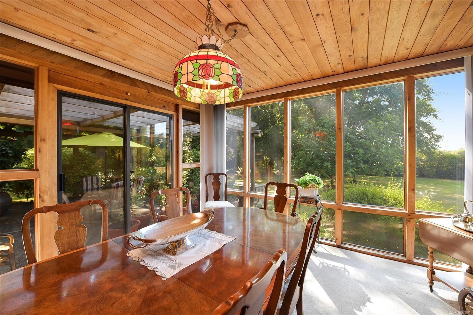 1695 Cultra Ave, Central Saanich, BC