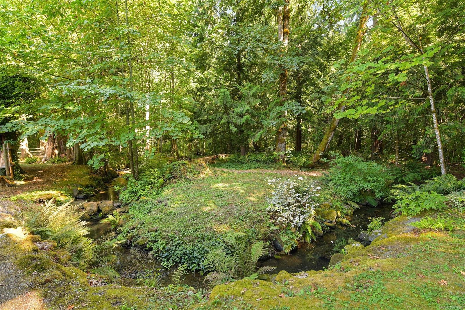 1695 Cultra Ave, Central Saanich, BC