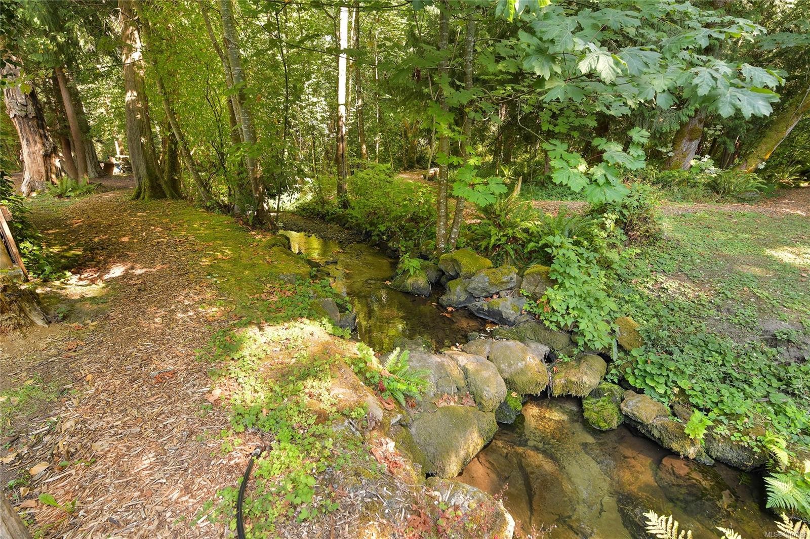 1695 Cultra Ave, Central Saanich, BC