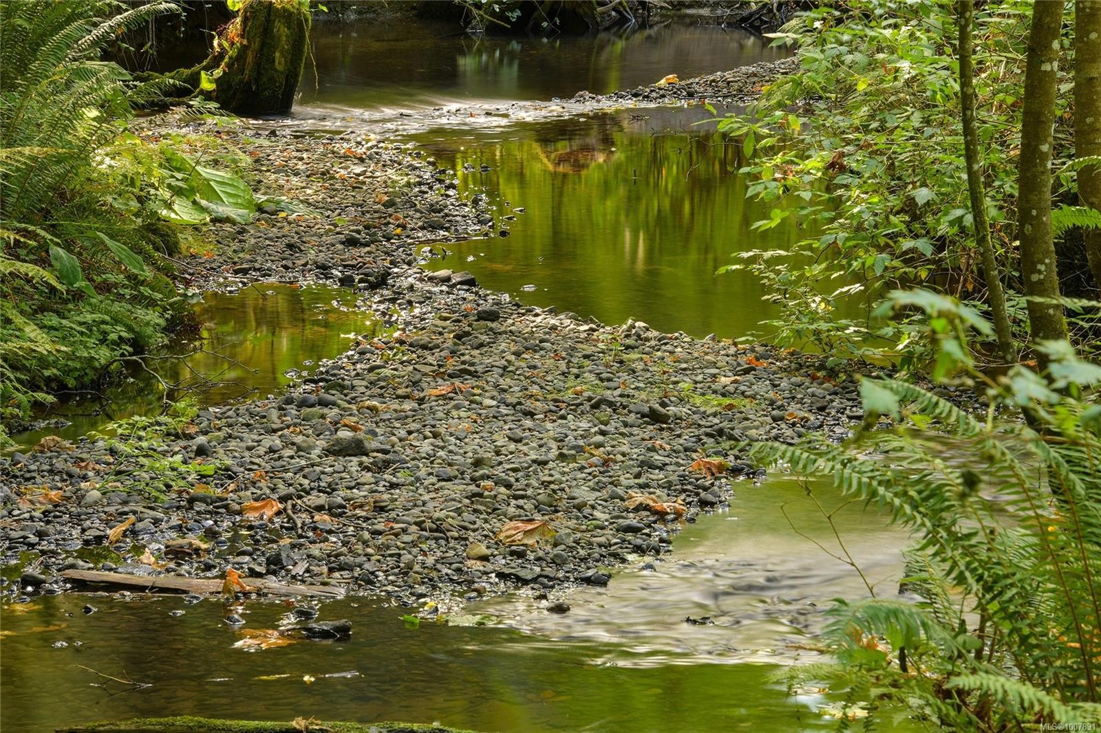 1695 Cultra Ave, Central Saanich, BC