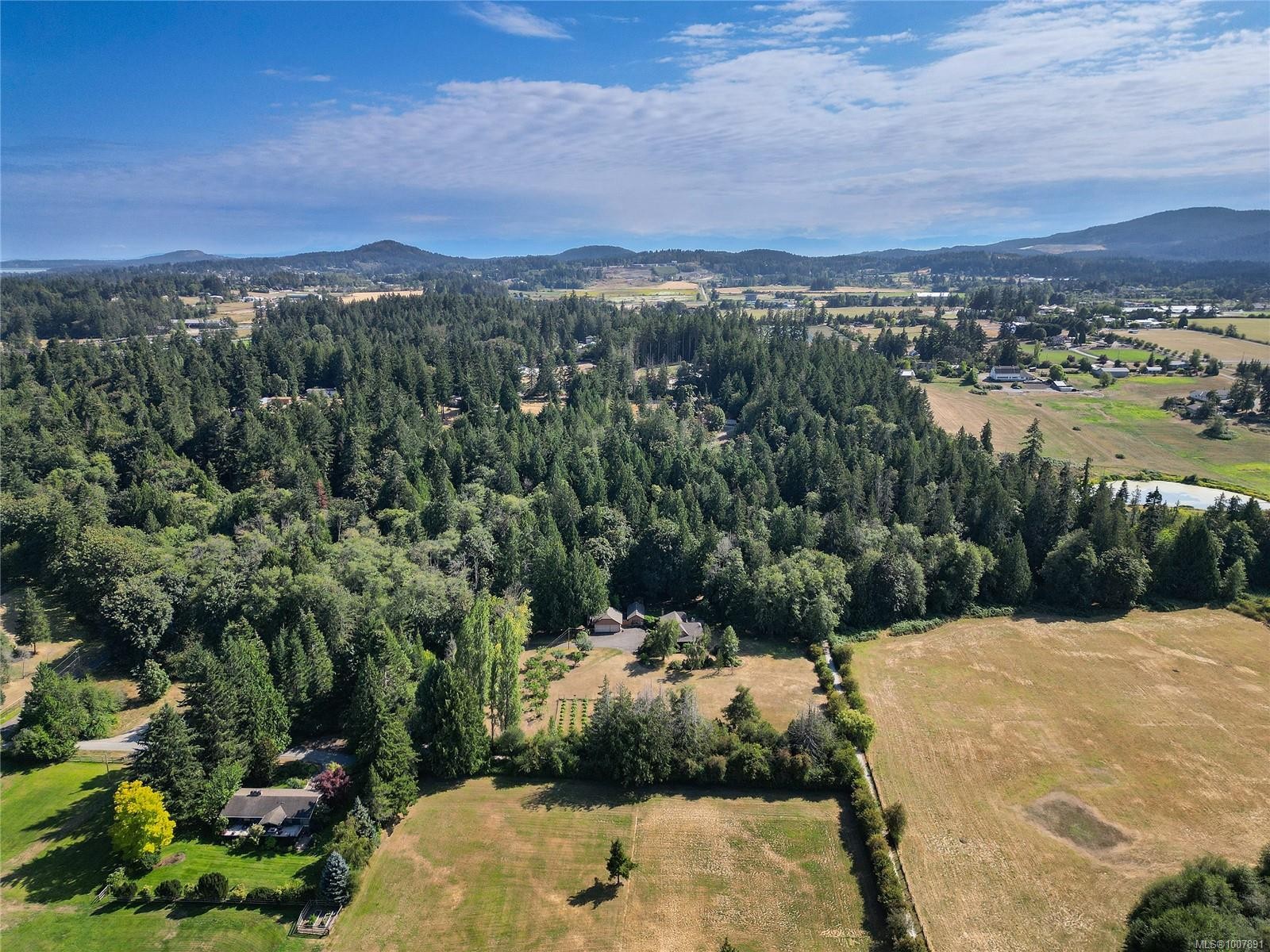 1695 Cultra Ave, Central Saanich, BC