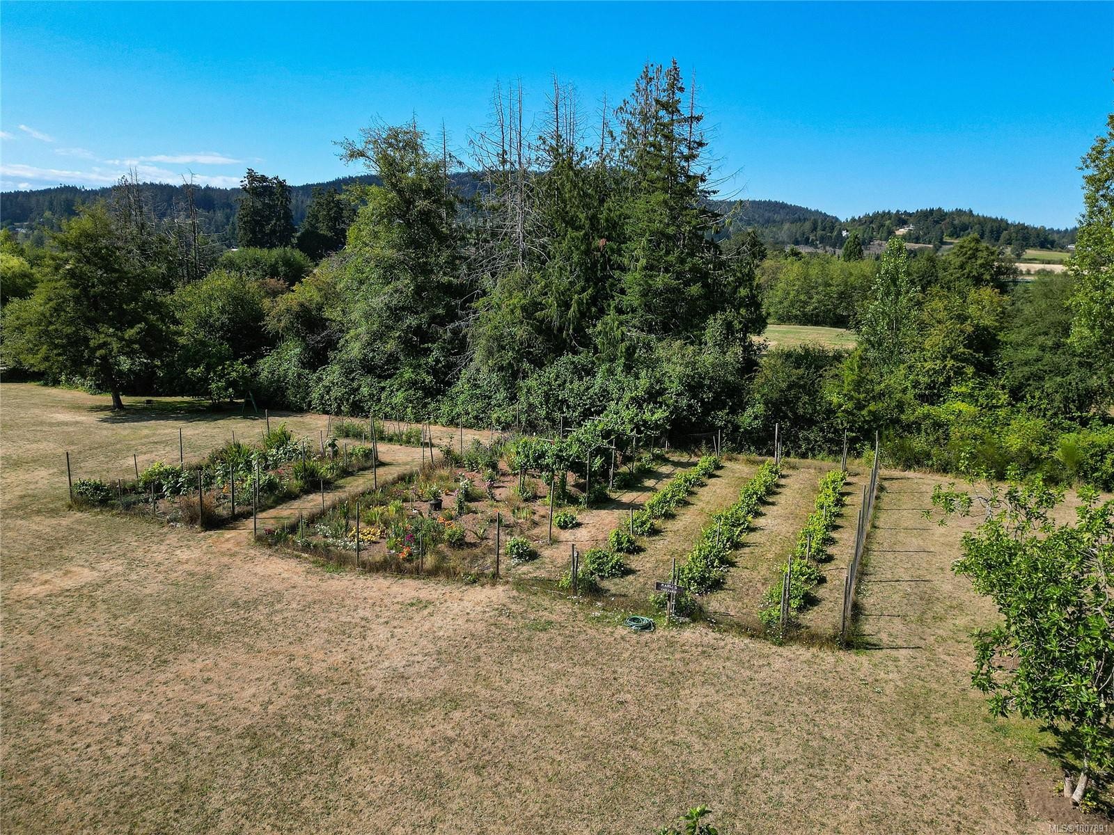 1695 Cultra Ave, Central Saanich, BC