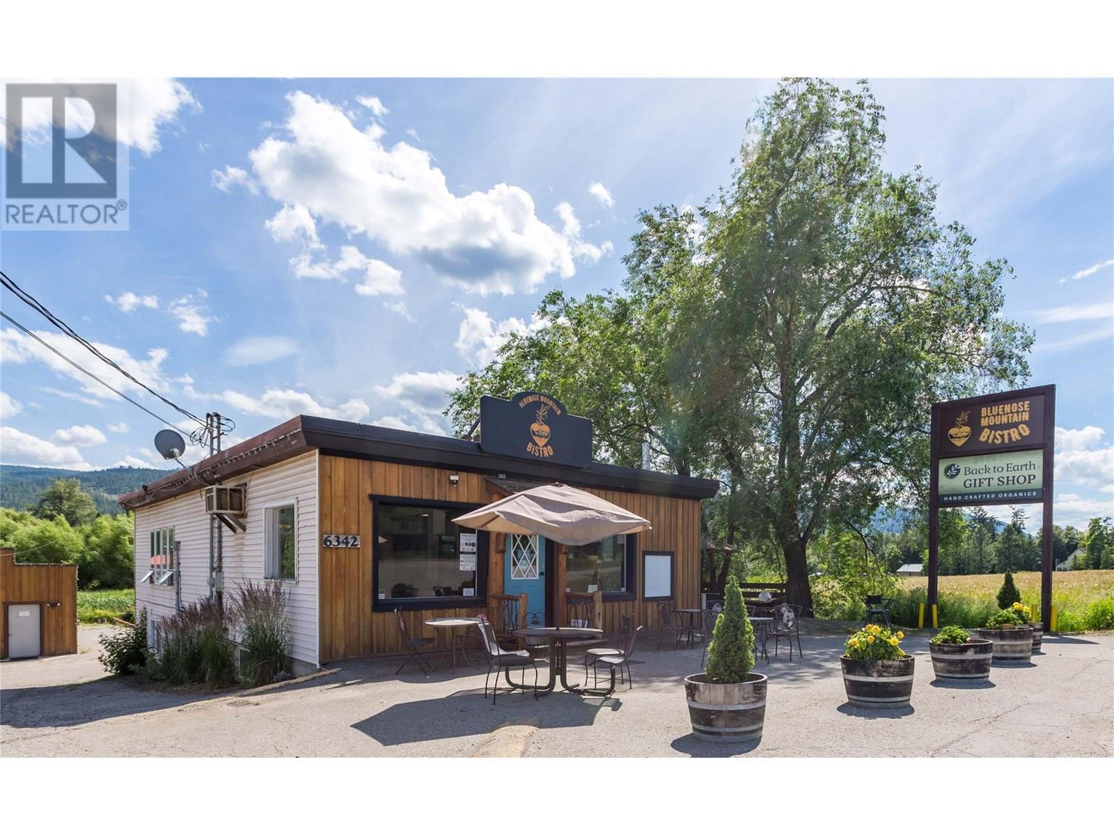 6342 6 Highway, Lavington, BC - Outdoor