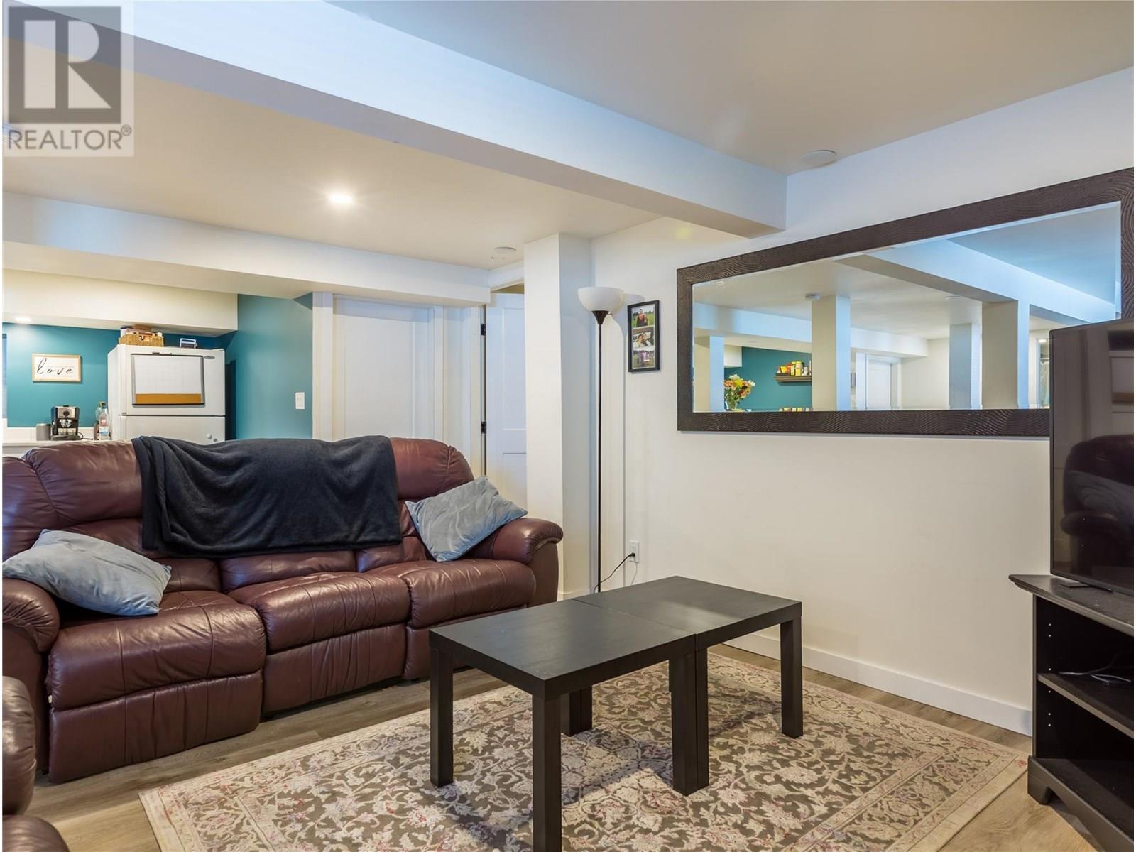 6342 6 Highway, Lavington, BC