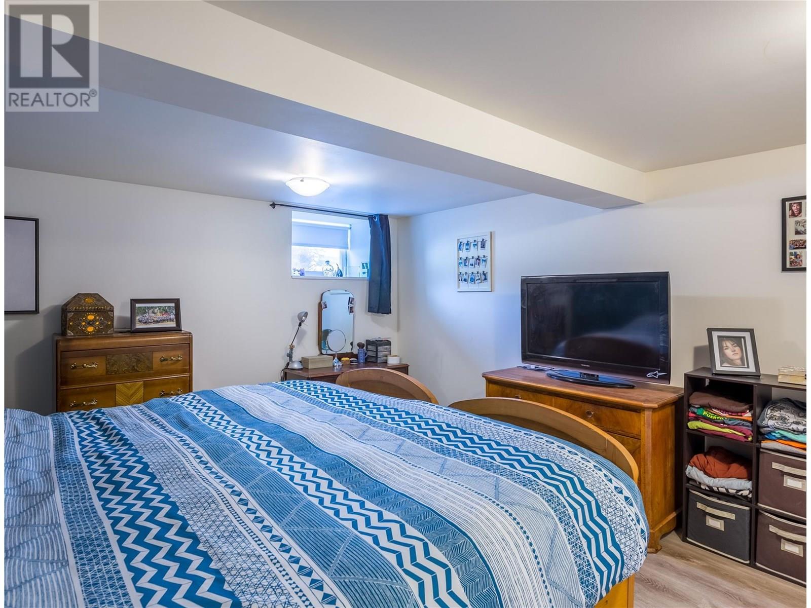 6342 6 Highway, Lavington, BC