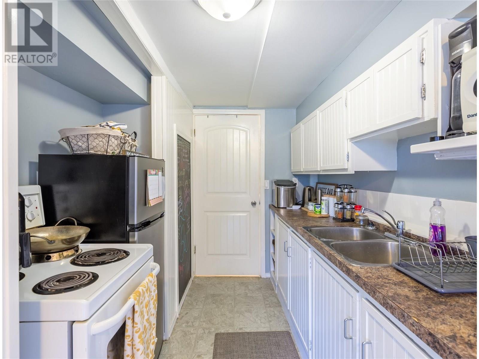 6342 6 Highway, Lavington, BC