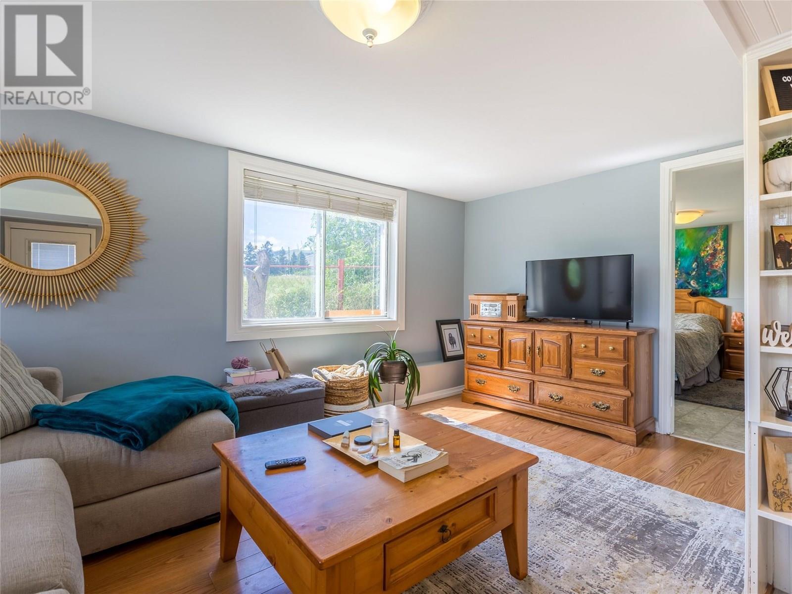 6342 6 Highway, Lavington, BC