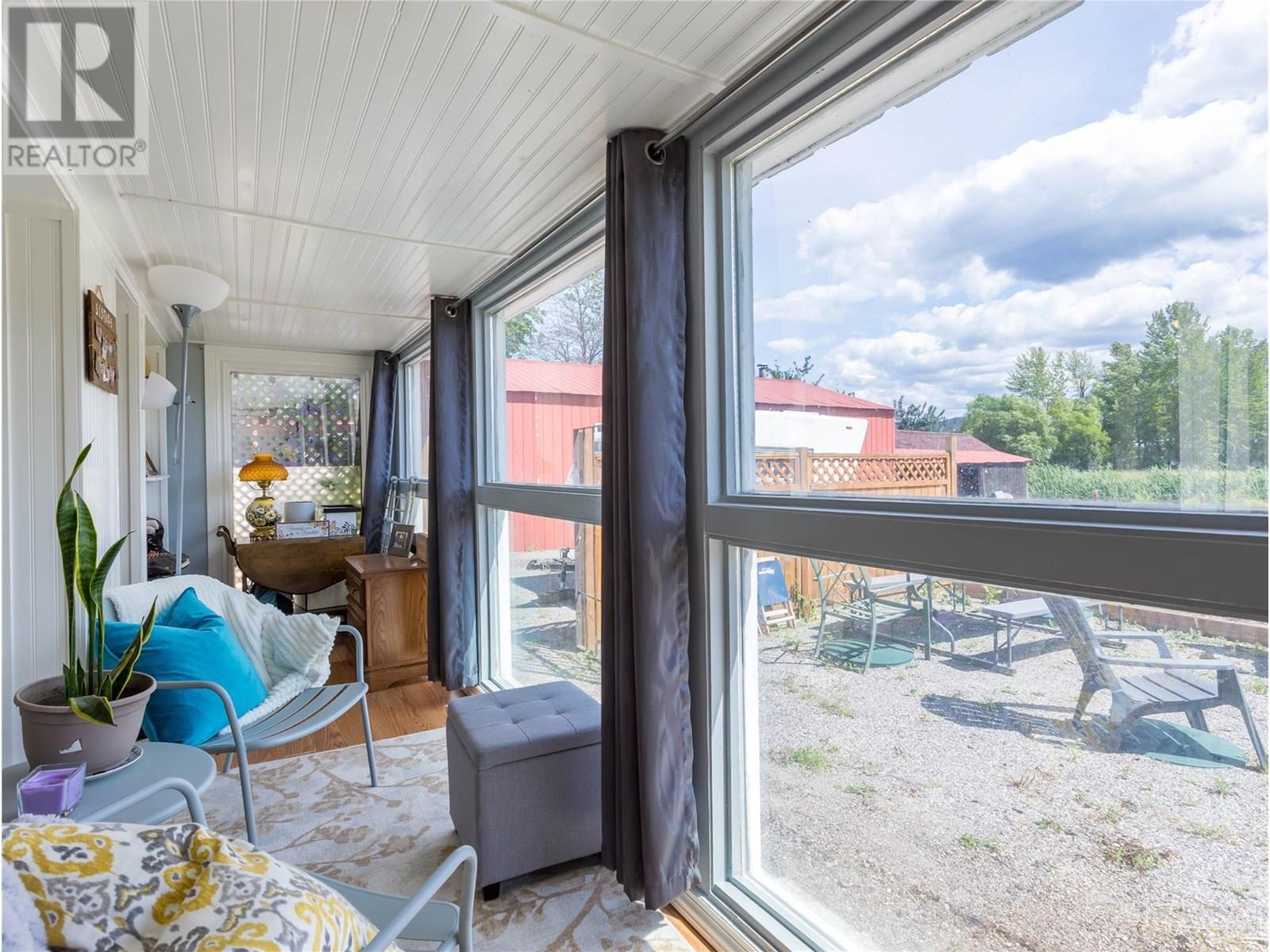 6342 6 Highway, Lavington, BC