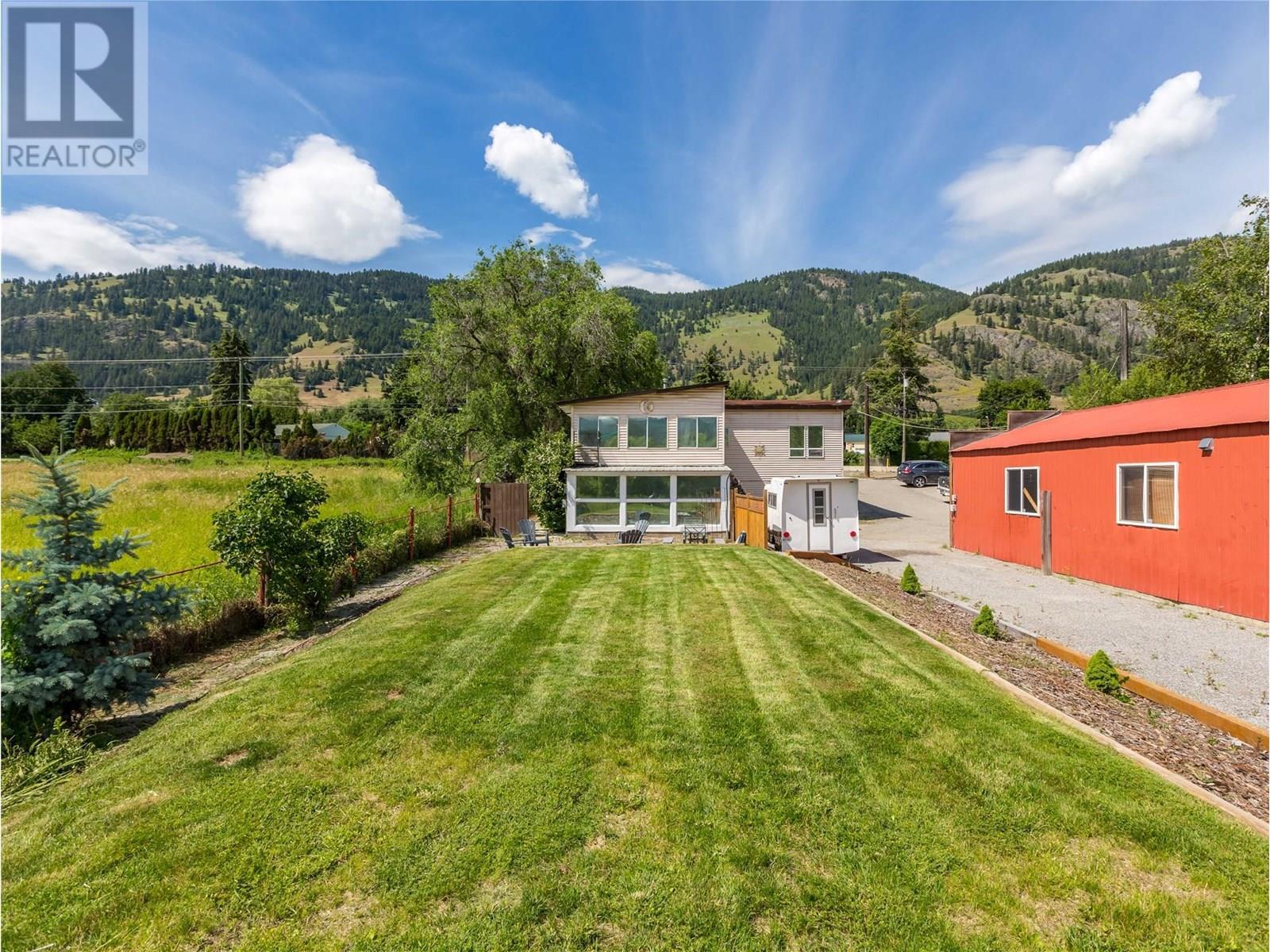 6342 6 Highway, Lavington, BC