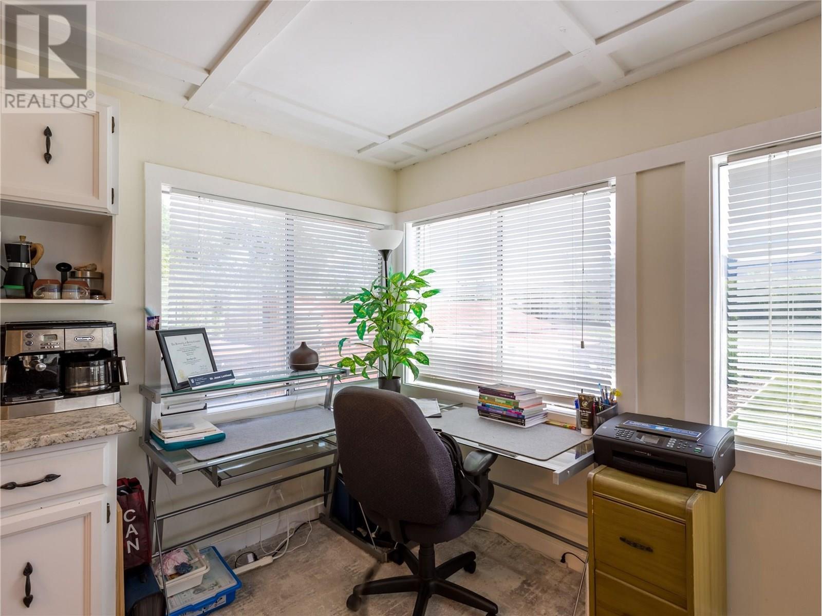 6342 6 Highway, Lavington, BC