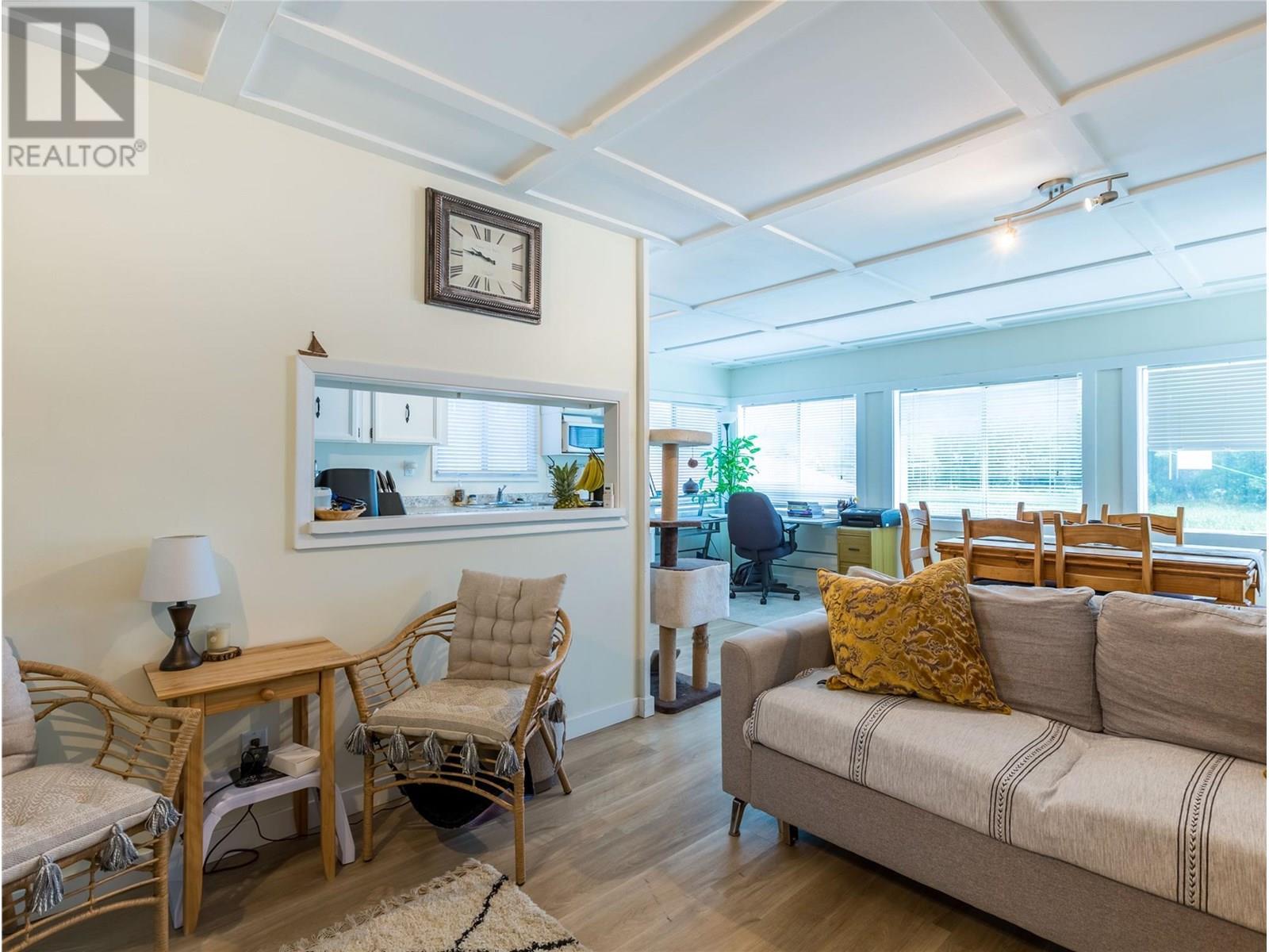 6342 6 Highway, Lavington, BC