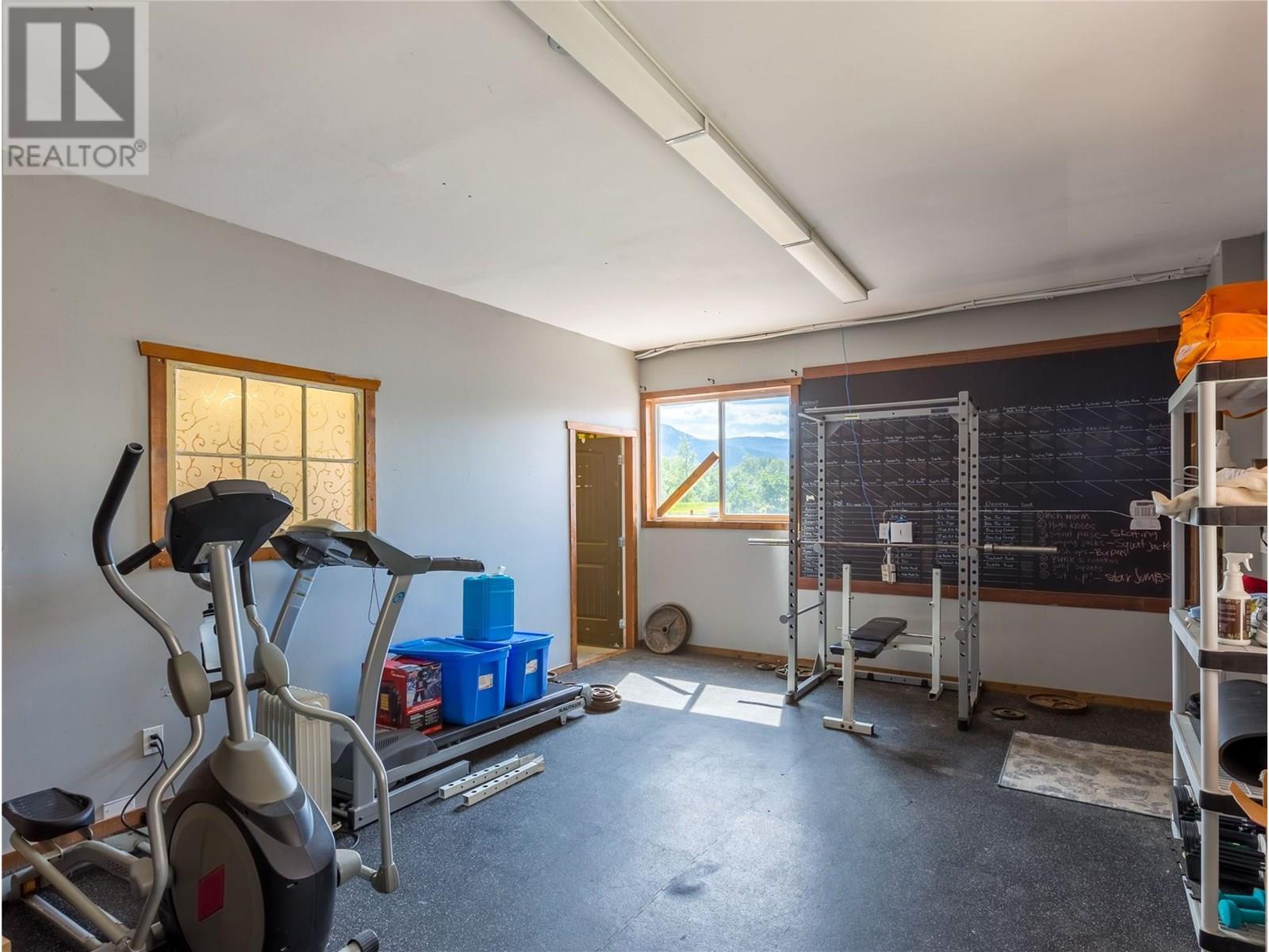 6342 6 Highway, Lavington, BC