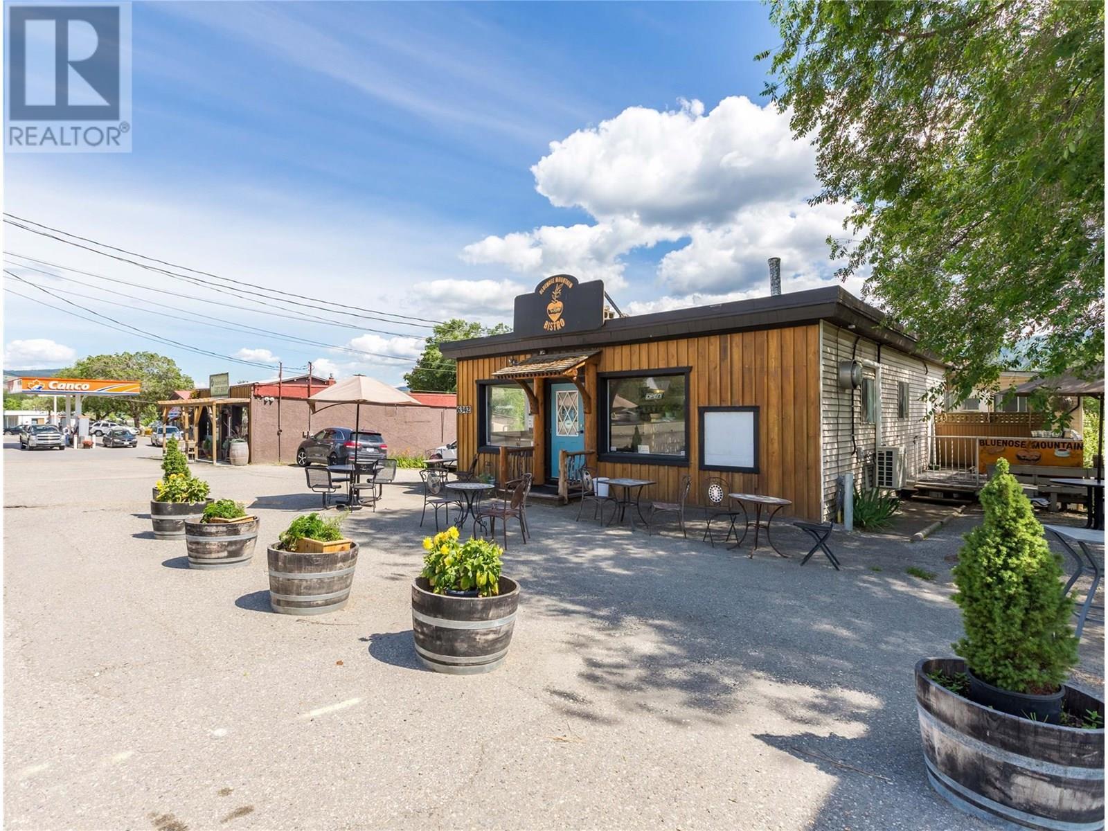 6342 6 Highway, Lavington, BC