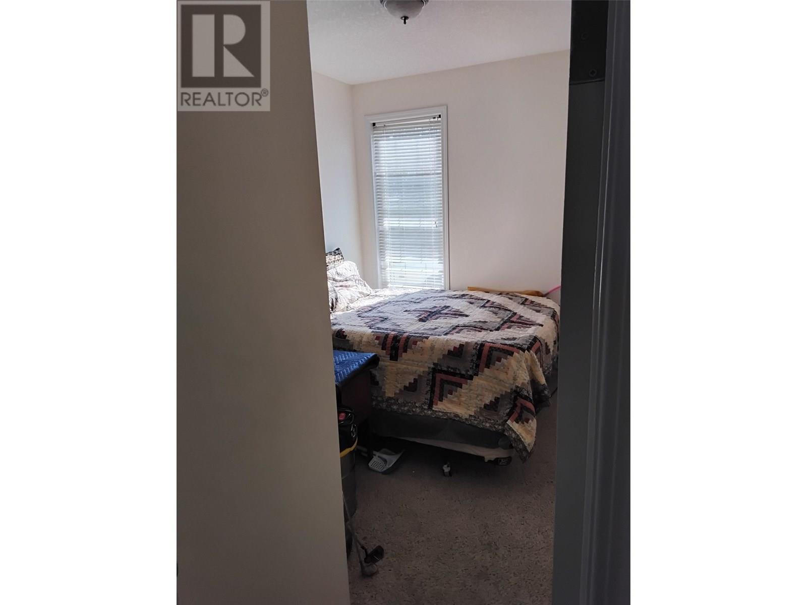 453 13Th Avenue, Invermere, BC - Indoor