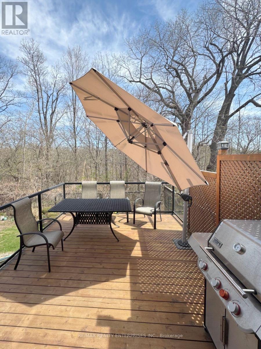 2429 Whitehorn Drive, Burlington, ON - Outdoor With Deck Patio Veranda With Exterior