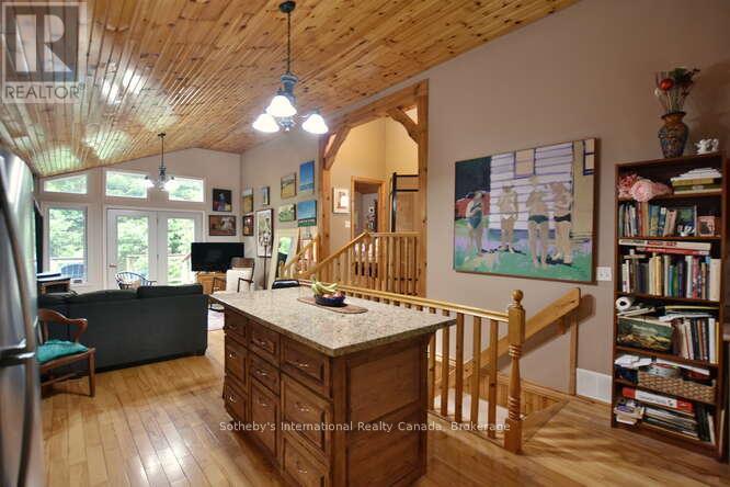 447085 Tenth Concession, Grey Highlands, ON - Indoor