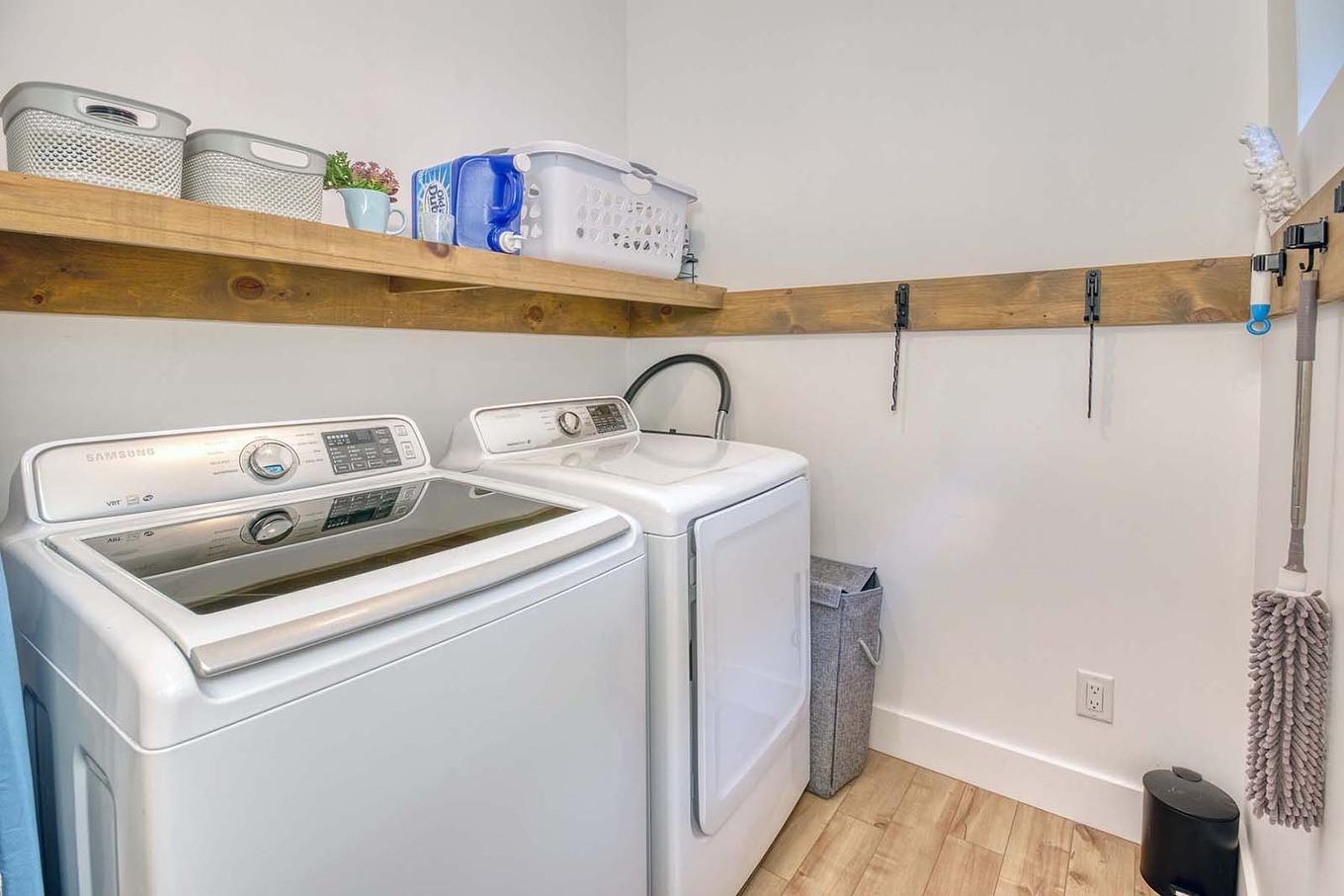 Salle de lavage - 138 Ch. Des Aigles, Nominingue, QC - Indoor Photo Showing Laundry Room