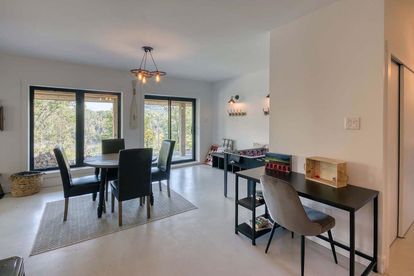 Family room - 144 Ch. Des Aigles, Nominingue, QC - Indoor Photo Showing Dining Room