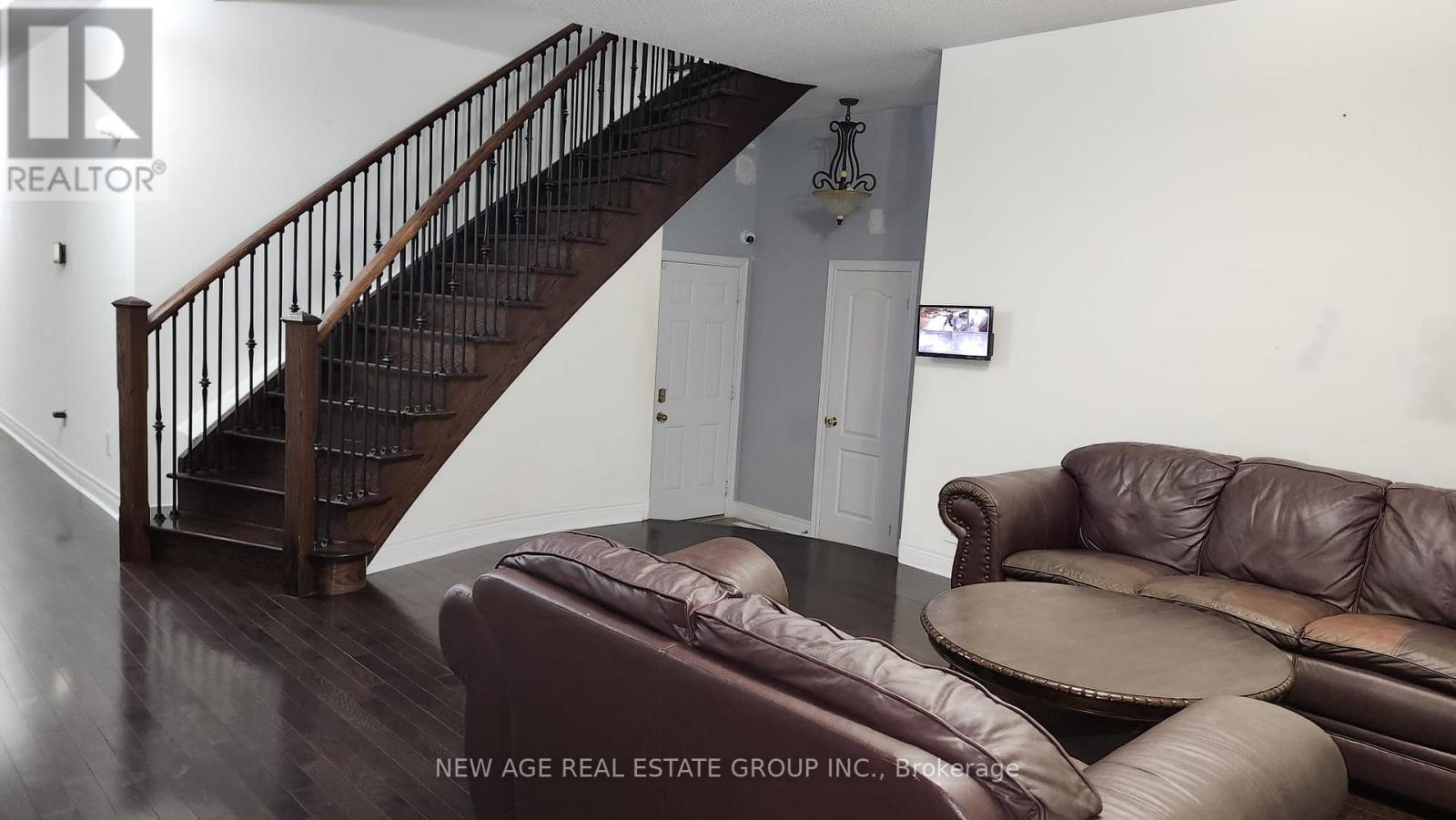 2 - 80 Tatra Crescent, Brampton, ON - Indoor